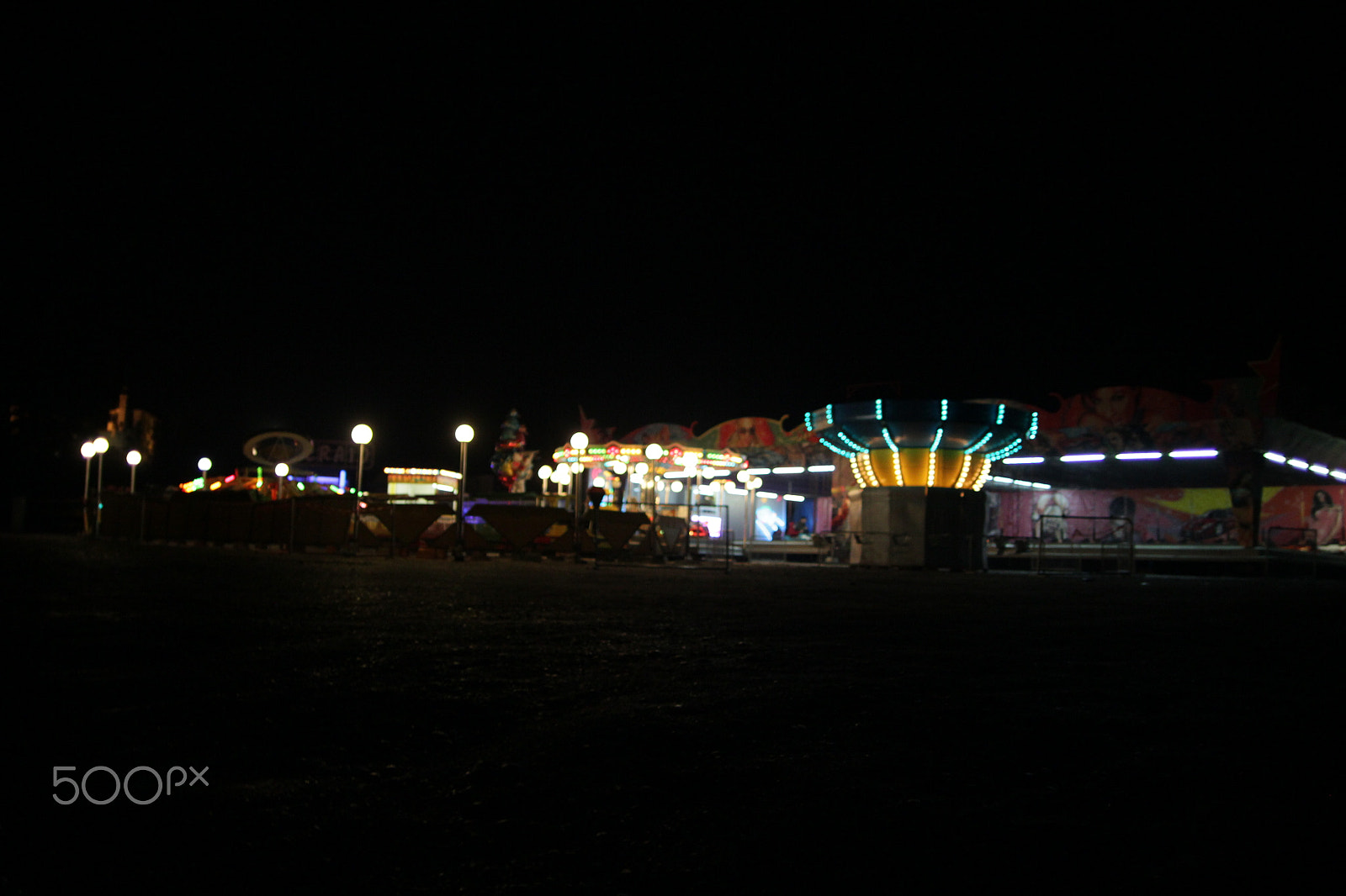 Sigma 20mm EX f/1.8 sample photo. Fun. night photography