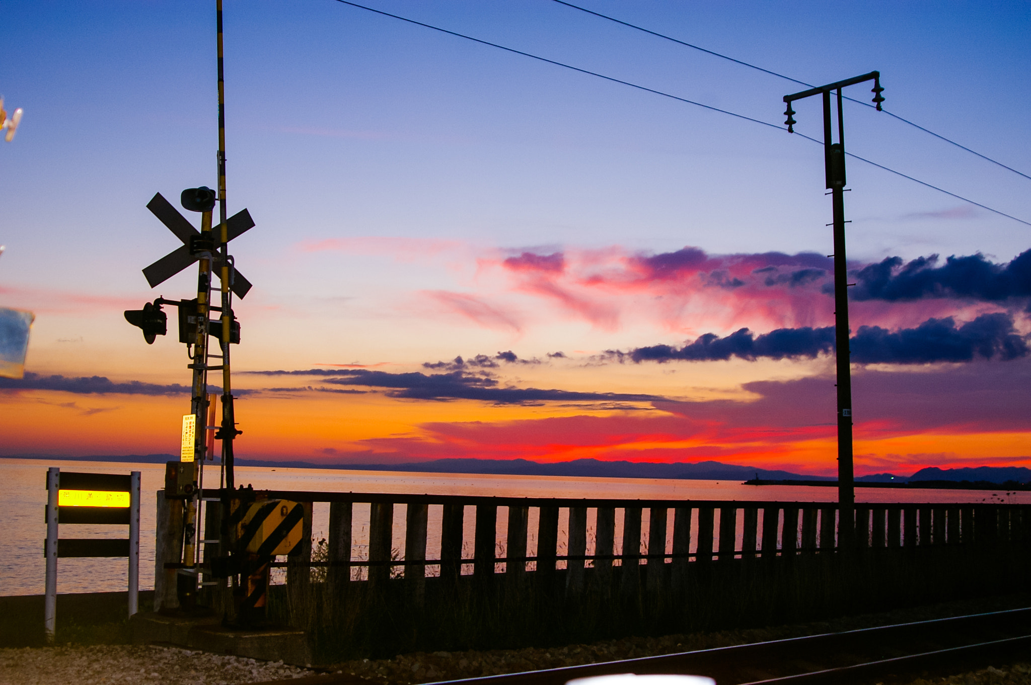 Pentax K100D Super sample photo. Pass waiting~sunset~ photography