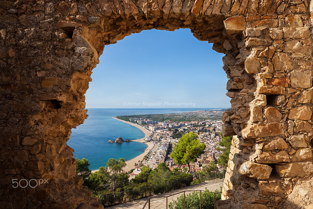 Canon EOS 5D Mark II + Canon EF 24mm F2.8 IS USM sample photo. Blanes town from st john castle photography