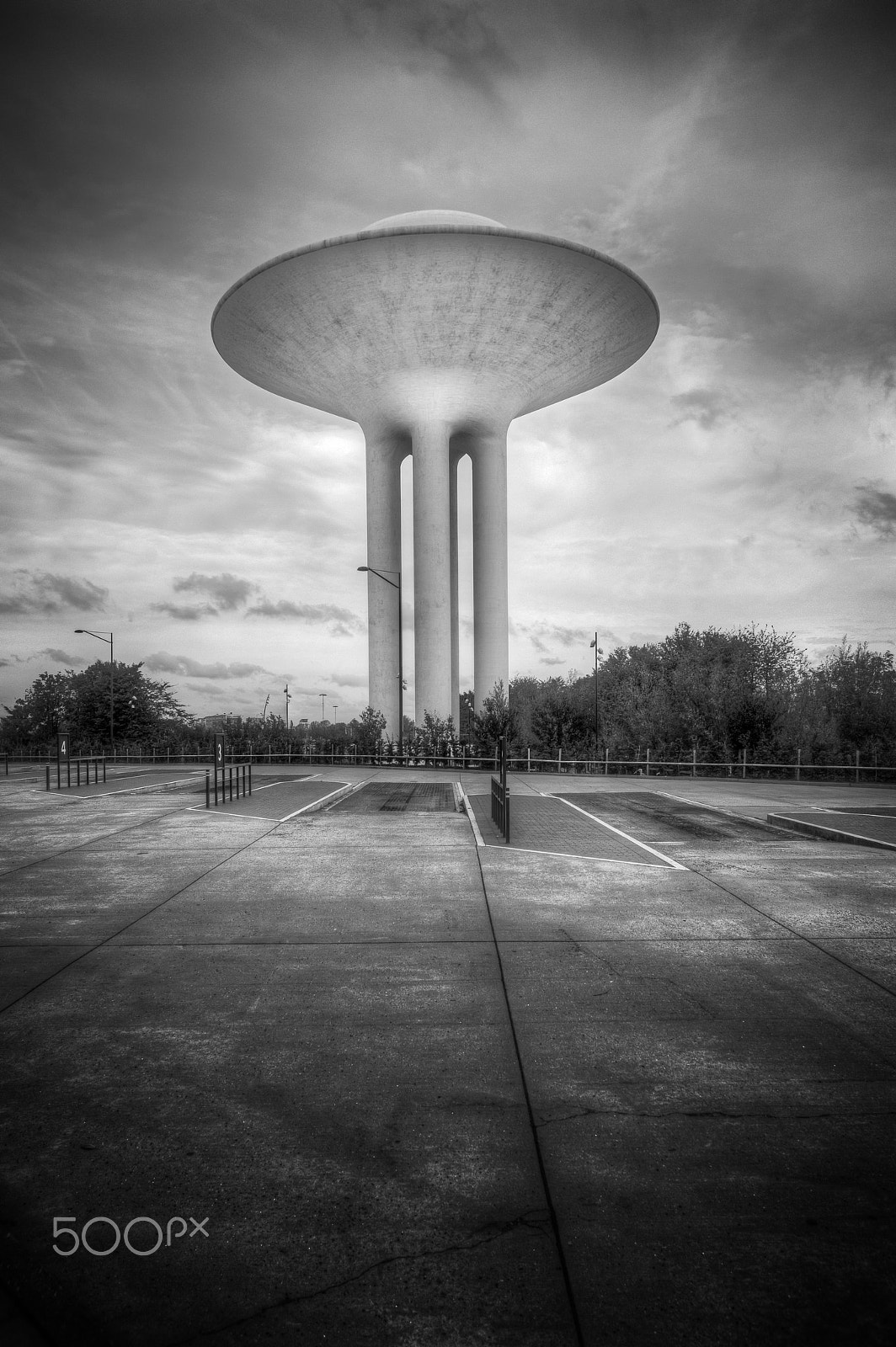 Canon EF 24-85mm F3.5-4.5 USM sample photo. Water tower photography