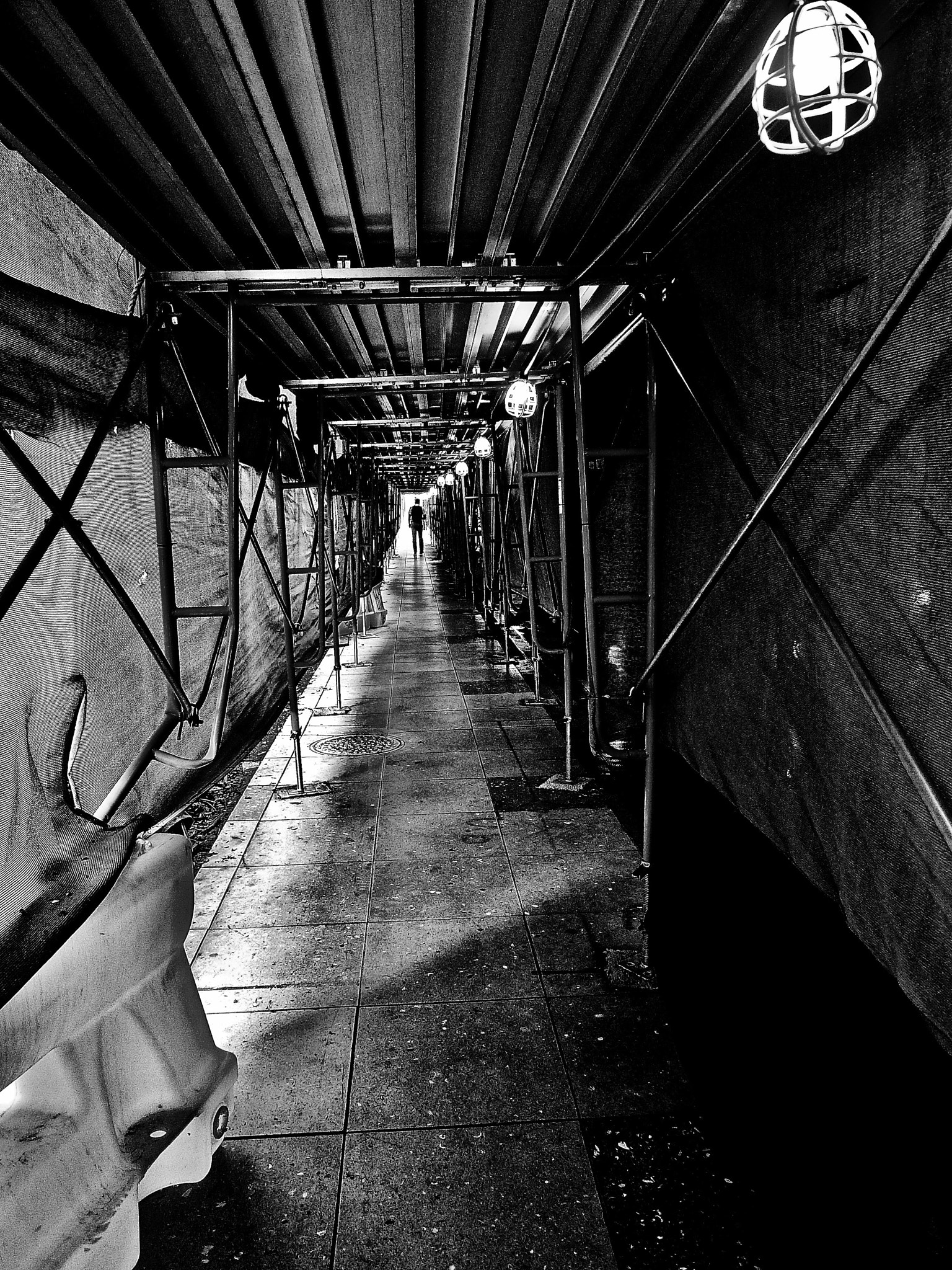 Leica D-LUX 5 sample photo. The final passage photography