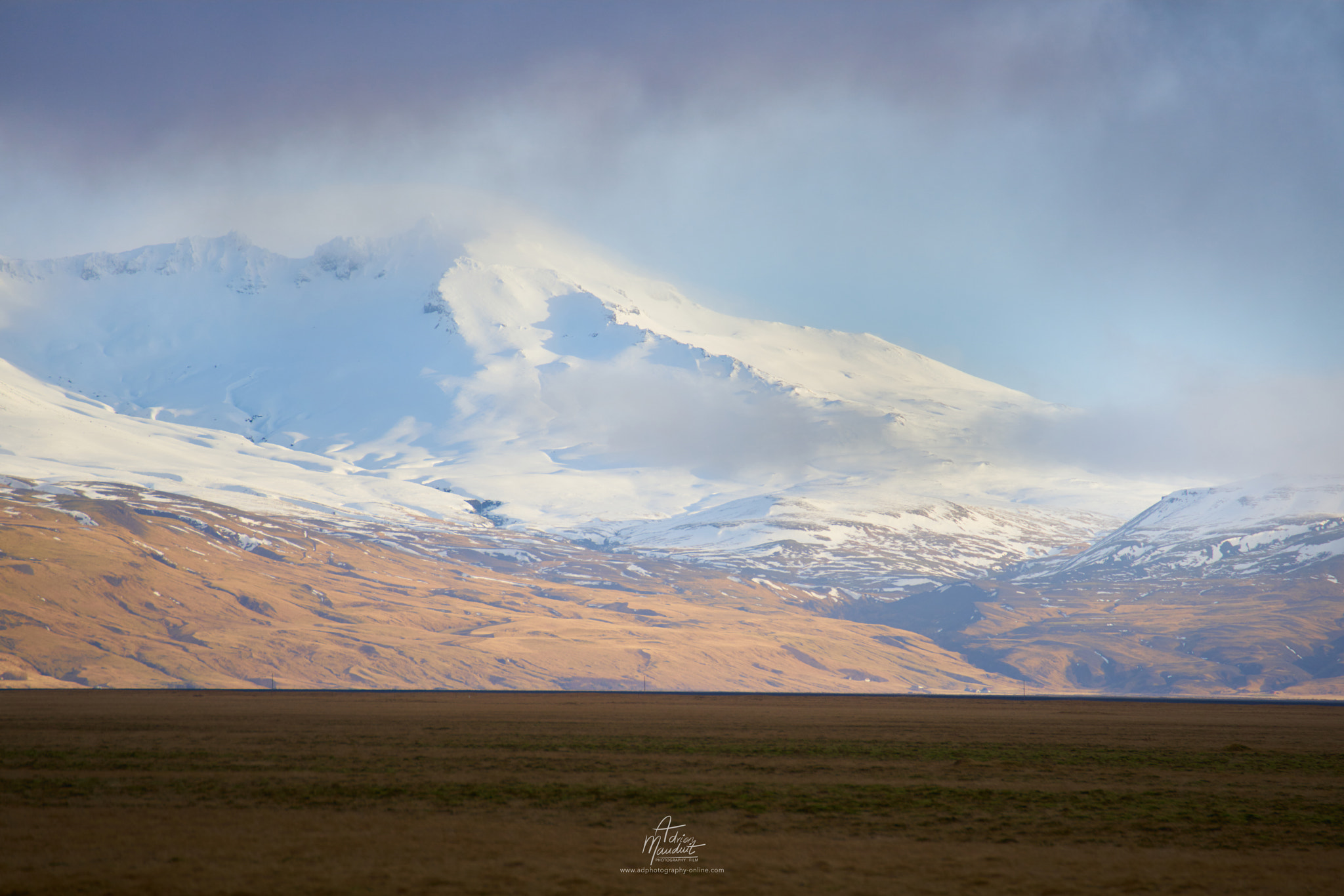 70-300mm F3.8-5.4 OSS sample photo. Icelandic rohan photography