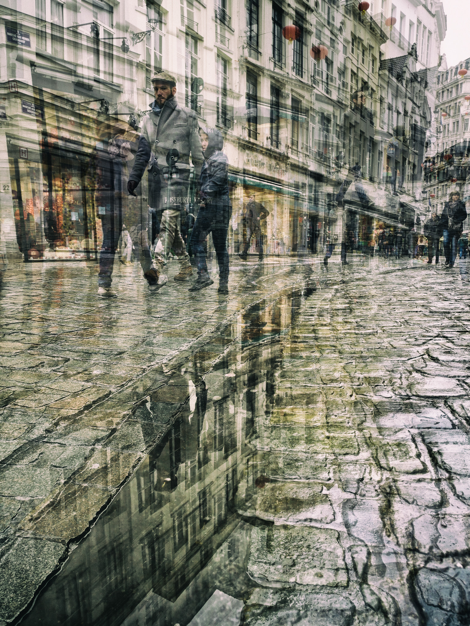 Panasonic Lumix DMC-GX85 (Lumix DMC-GX80 / Lumix DMC-GX7 Mark II) sample photo. Cobblestones reflection photography