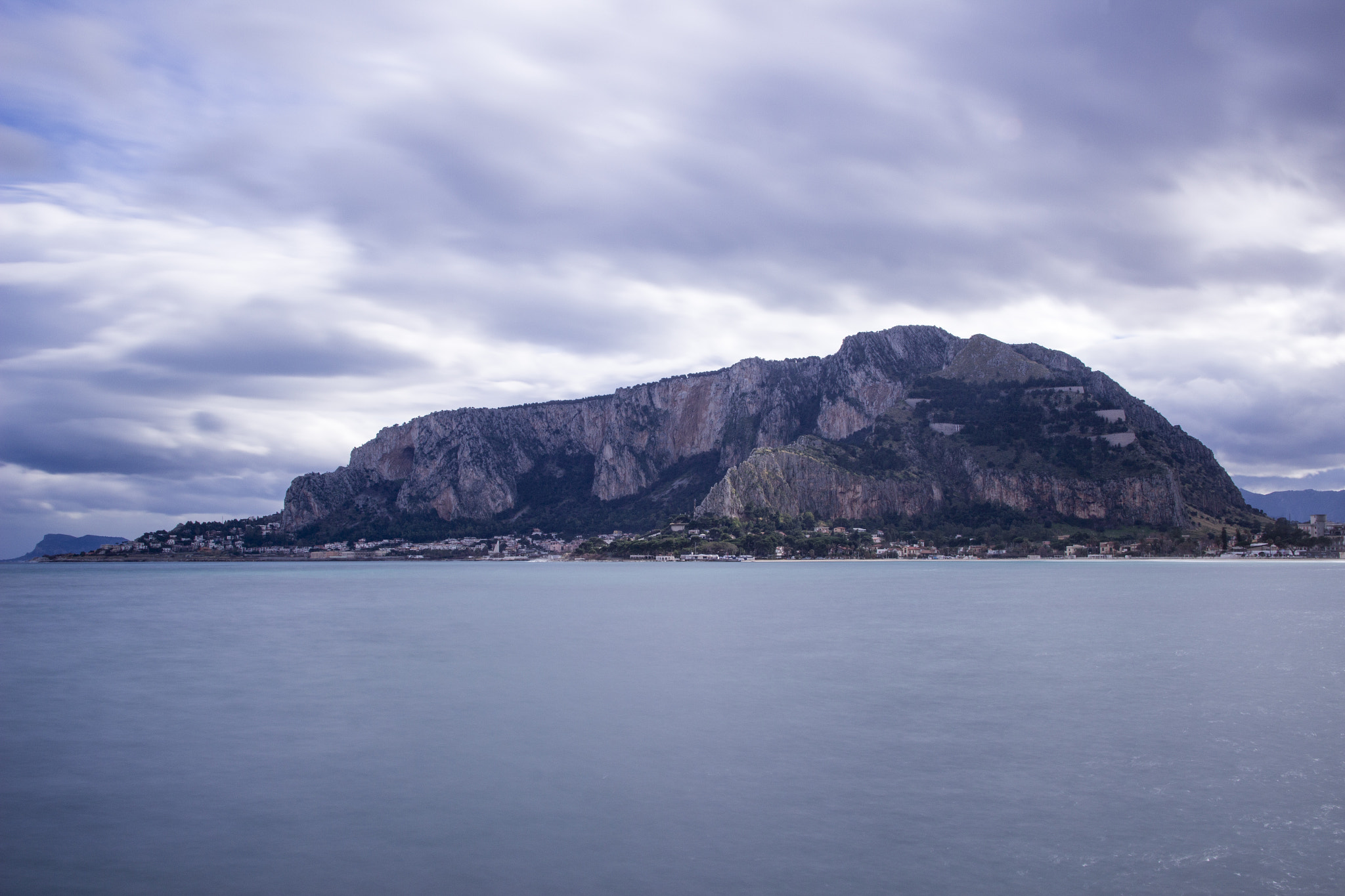 Canon EF-S 17-55mm F2.8 IS USM sample photo. Clouds over mondello photography