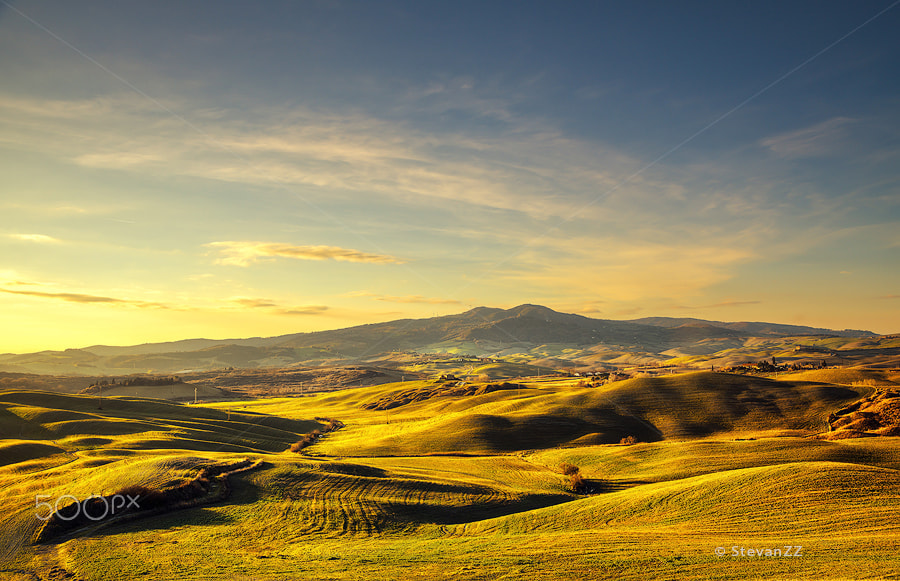 Sony a7R II sample photo. Tuscany panorama, rolling hills at sunset. italy photography