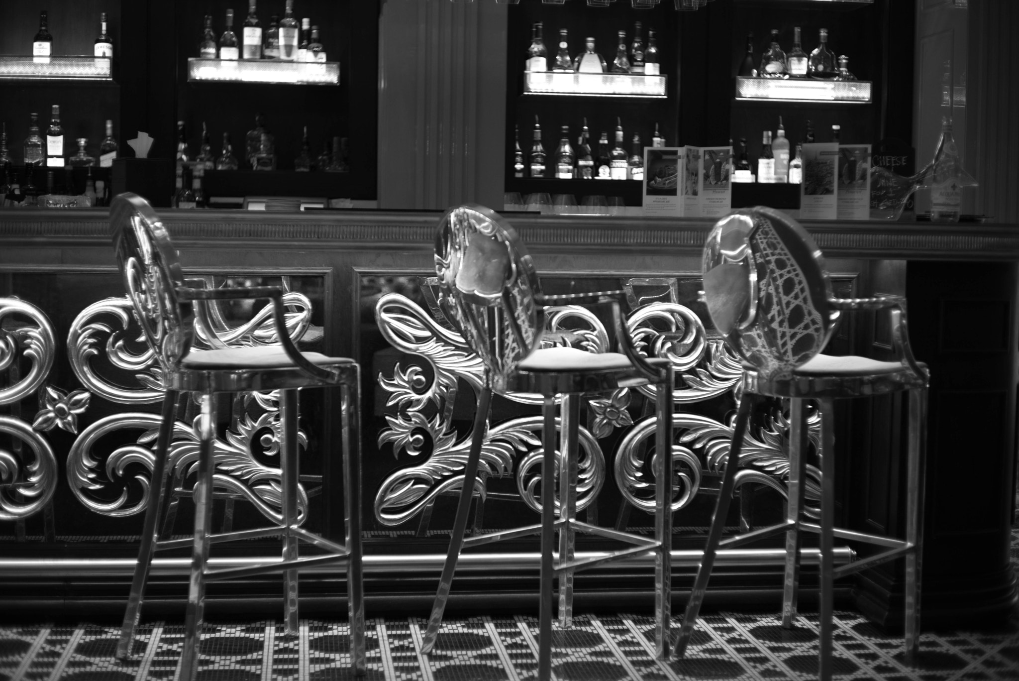 Summilux-M 1:1.4/50 sample photo. Chairs photography