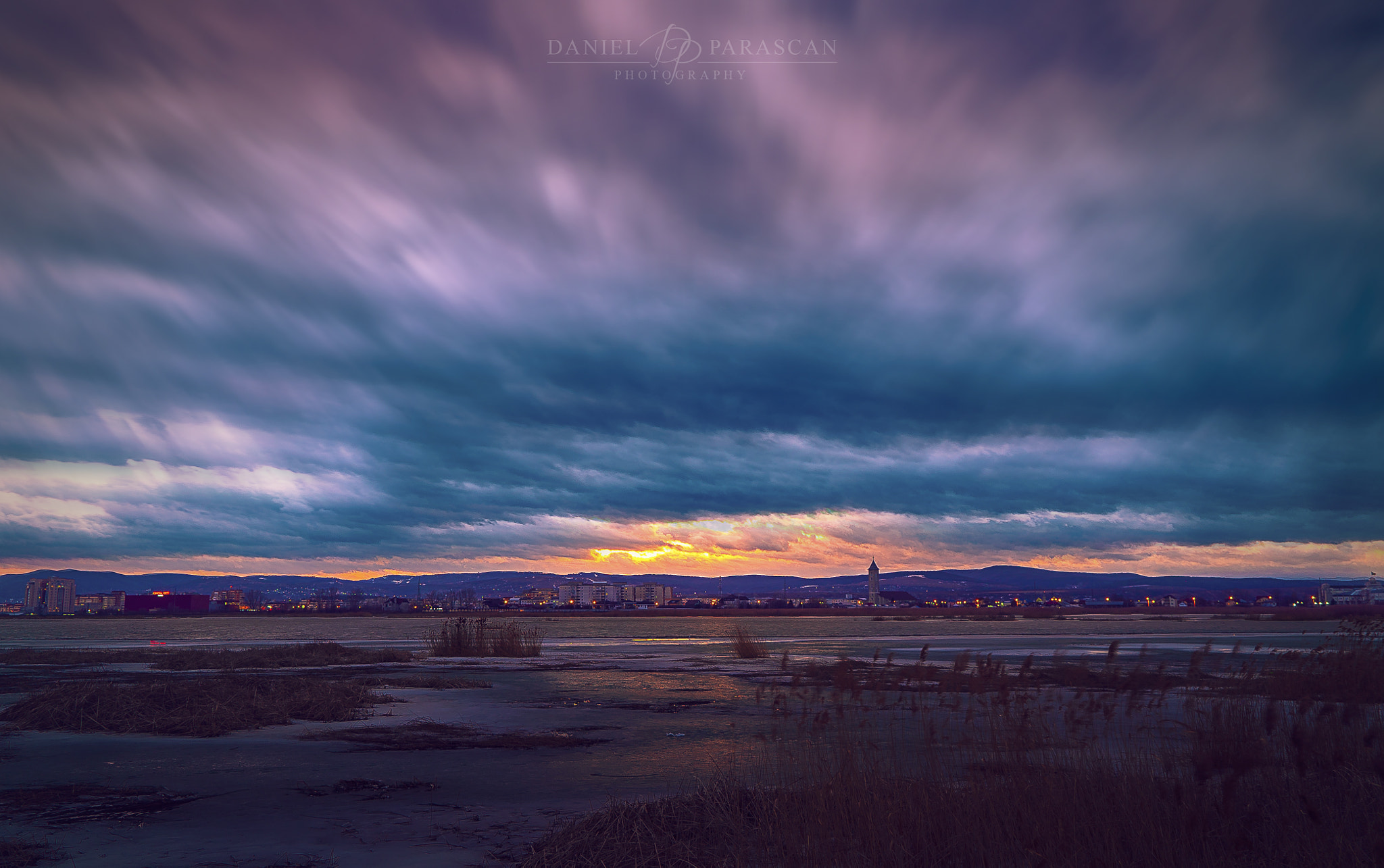 Sony a7S + Sony Vario Tessar T* FE 24-70mm F4 ZA OSS sample photo. Sunset photography
