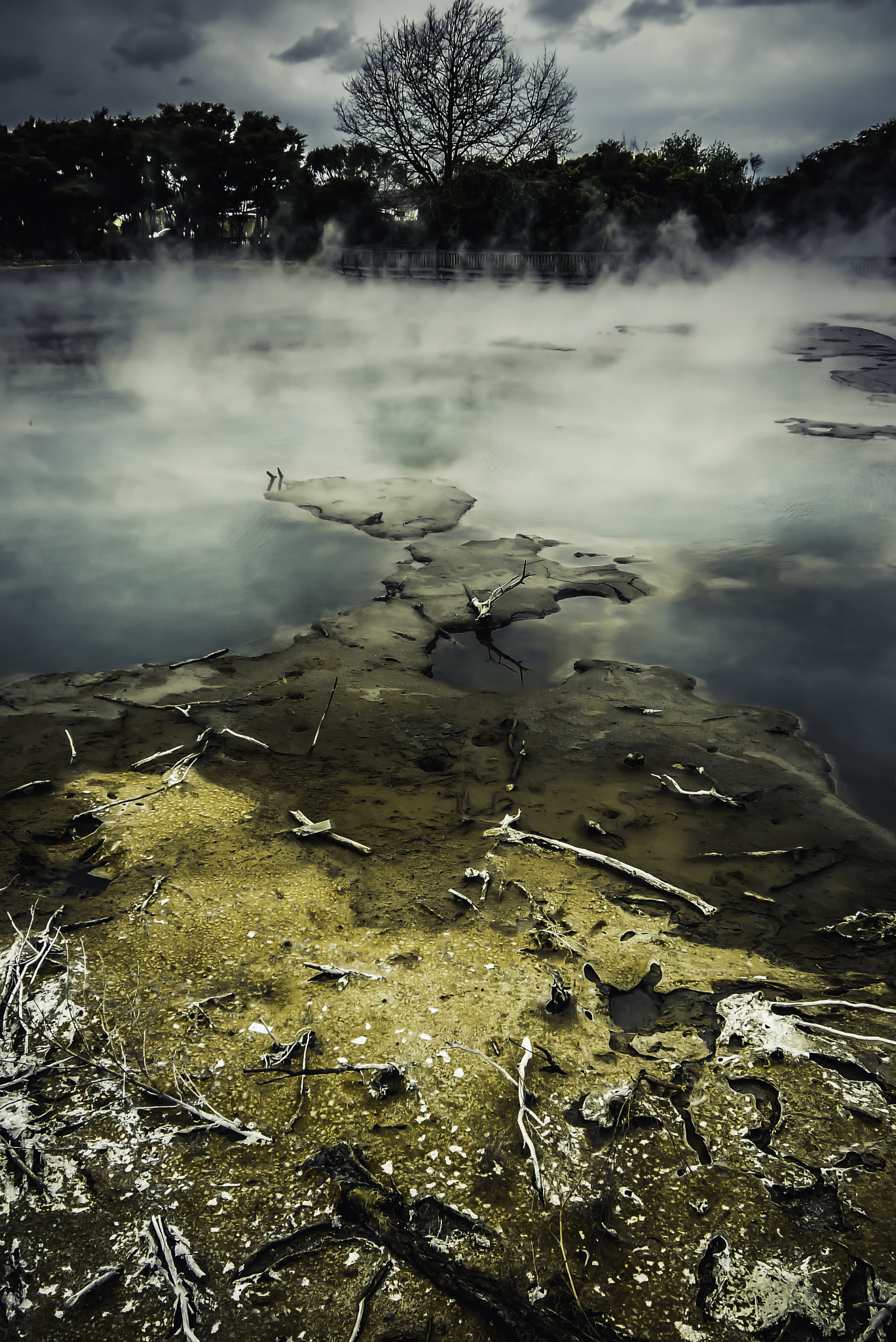 Panasonic Lumix DMC-G2 sample photo. Thermal pool (portrait) photography