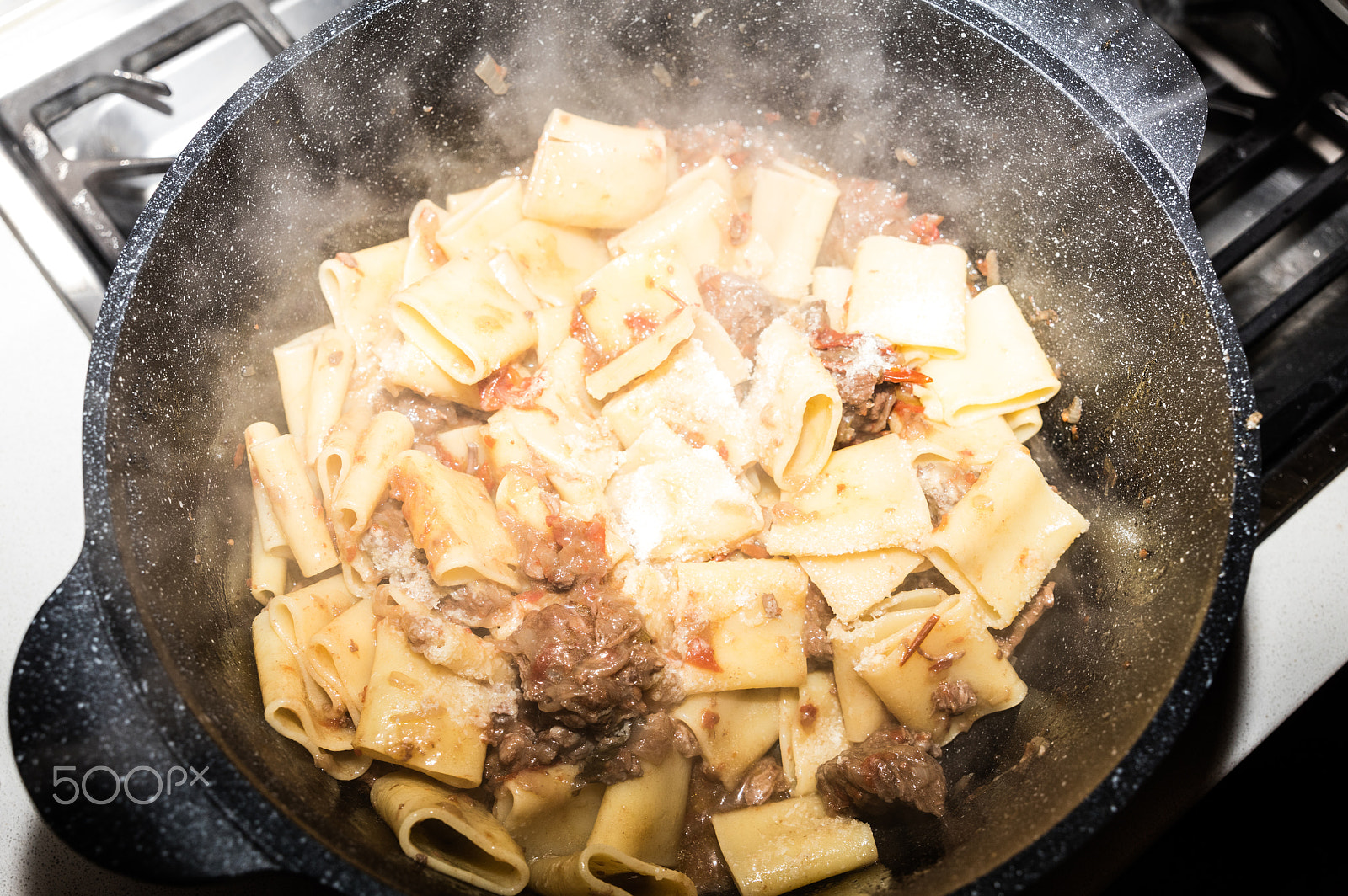 Canon EOS 5DS R sample photo. Beef sauce genovese photography