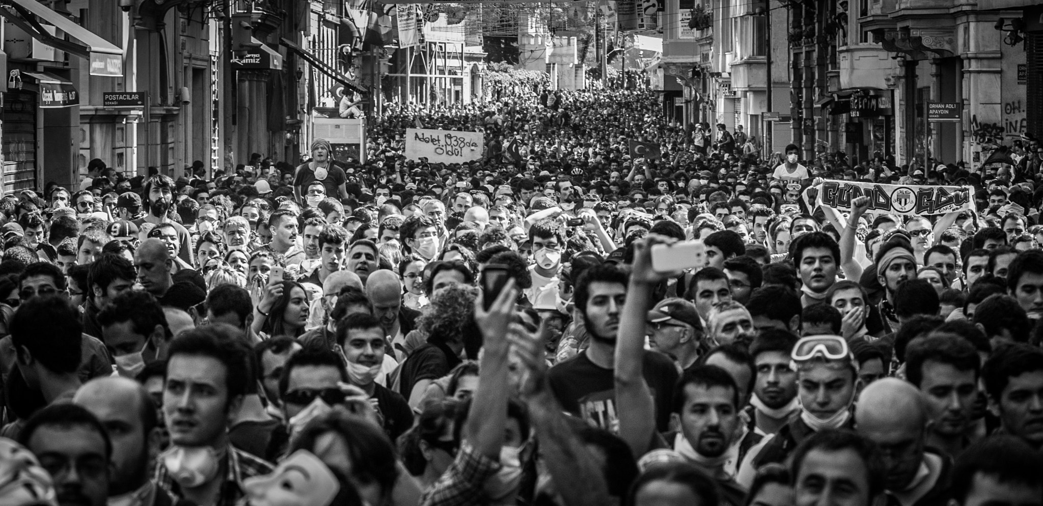 Nikon D70s + Nikon AF-Nikkor 80-200mm F2.8D ED sample photo. Gezi parkı protests in 2013 photography