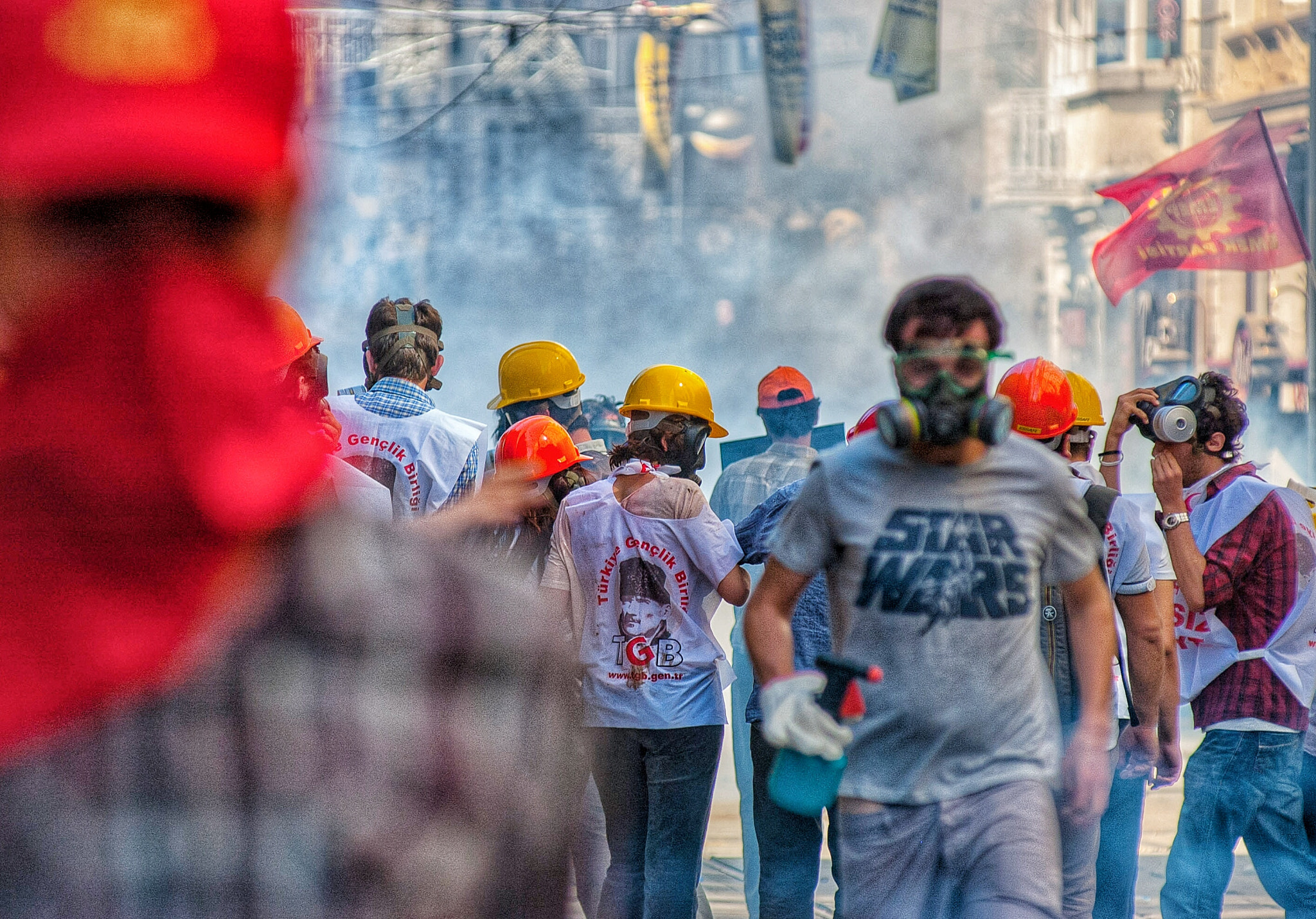 Nikon D70s + Nikon AF-Nikkor 80-200mm F2.8D ED sample photo. Gezi parkı protests in 2013 photography