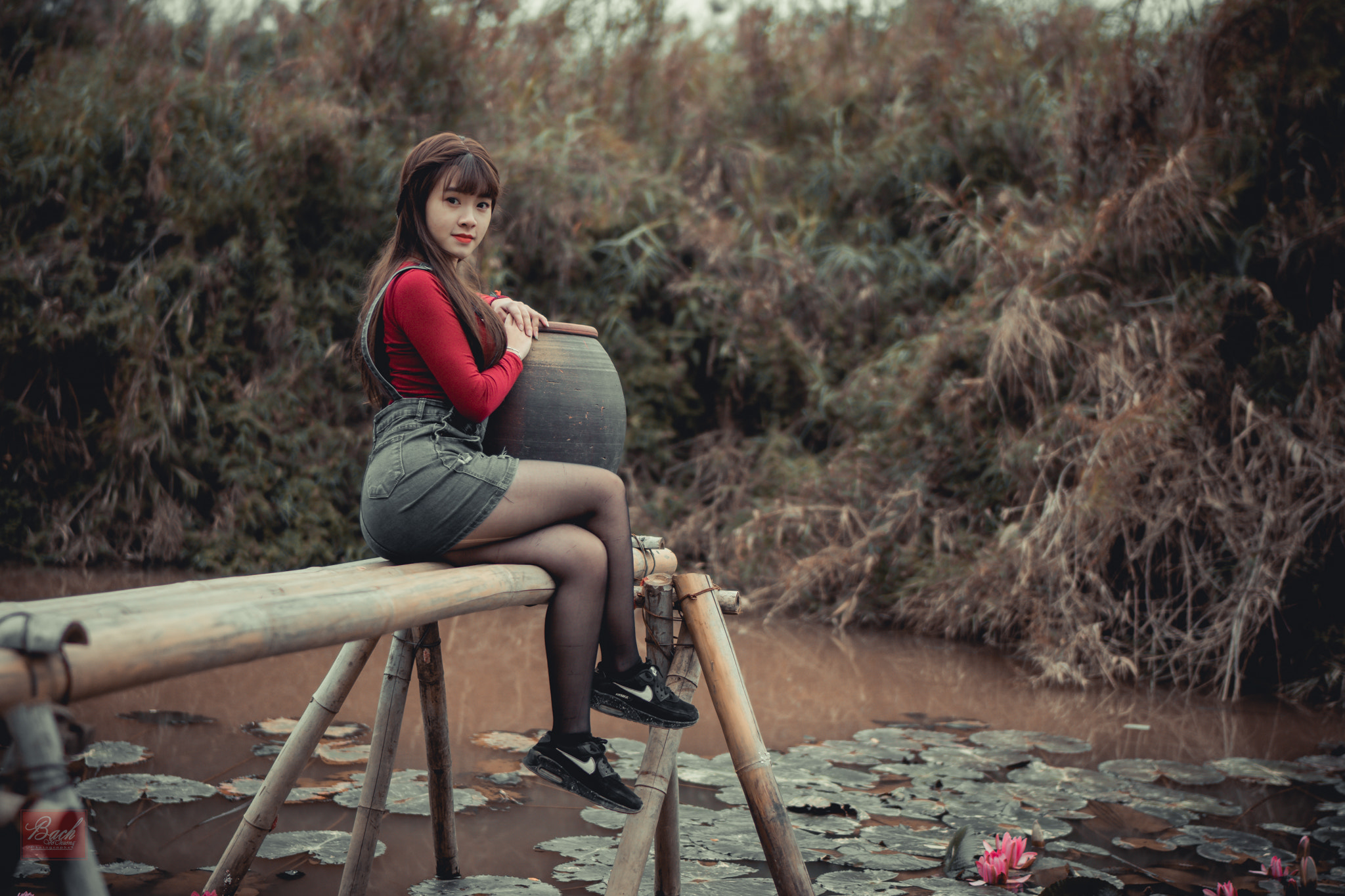 Sony a6500 + Sony Distagon T* FE 35mm F1.4 ZA sample photo. Cute girl photography