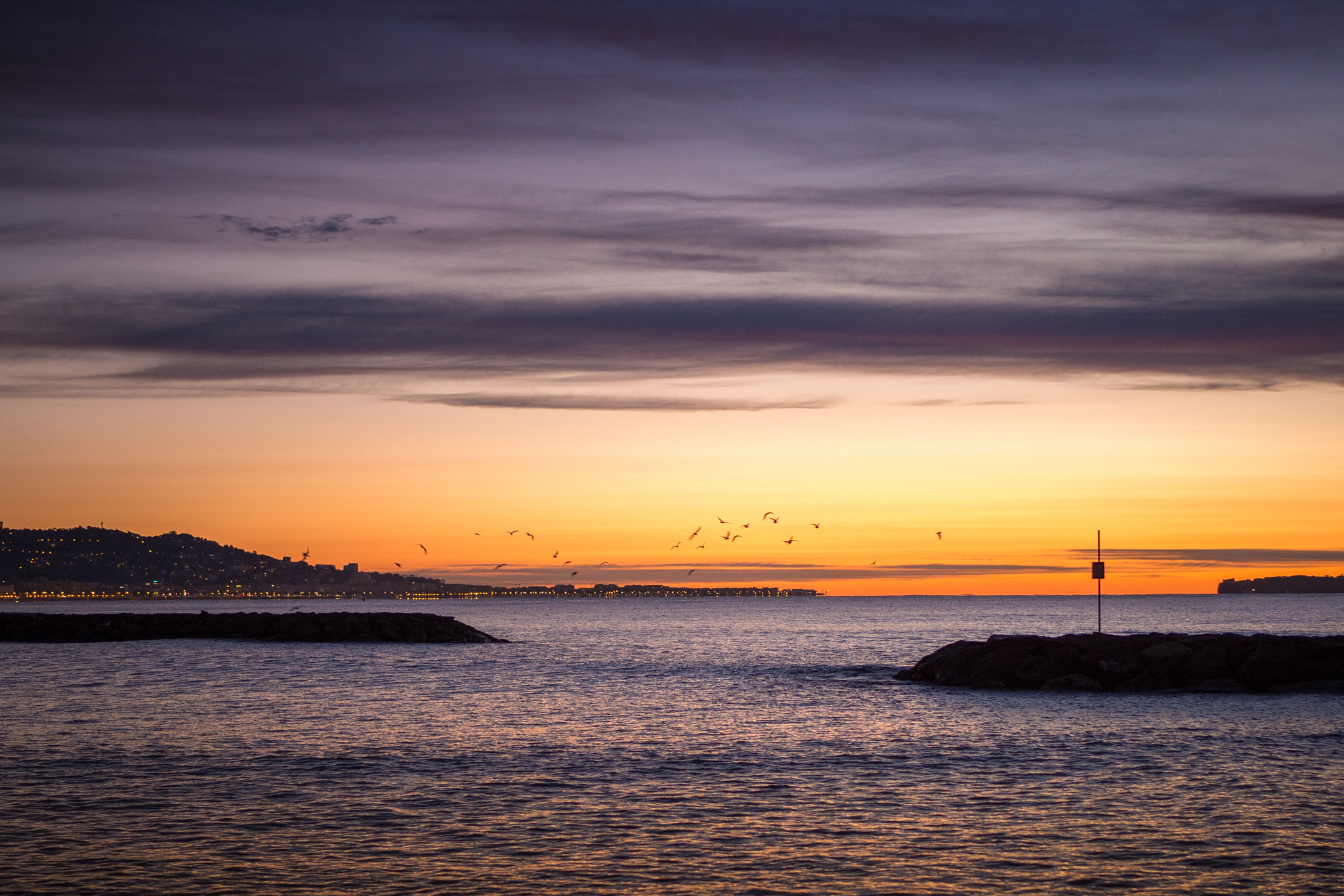 Olympus OM-D E-M10 II + LUMIX G 25/F1.7 sample photo. Cannes morning sunrise photography