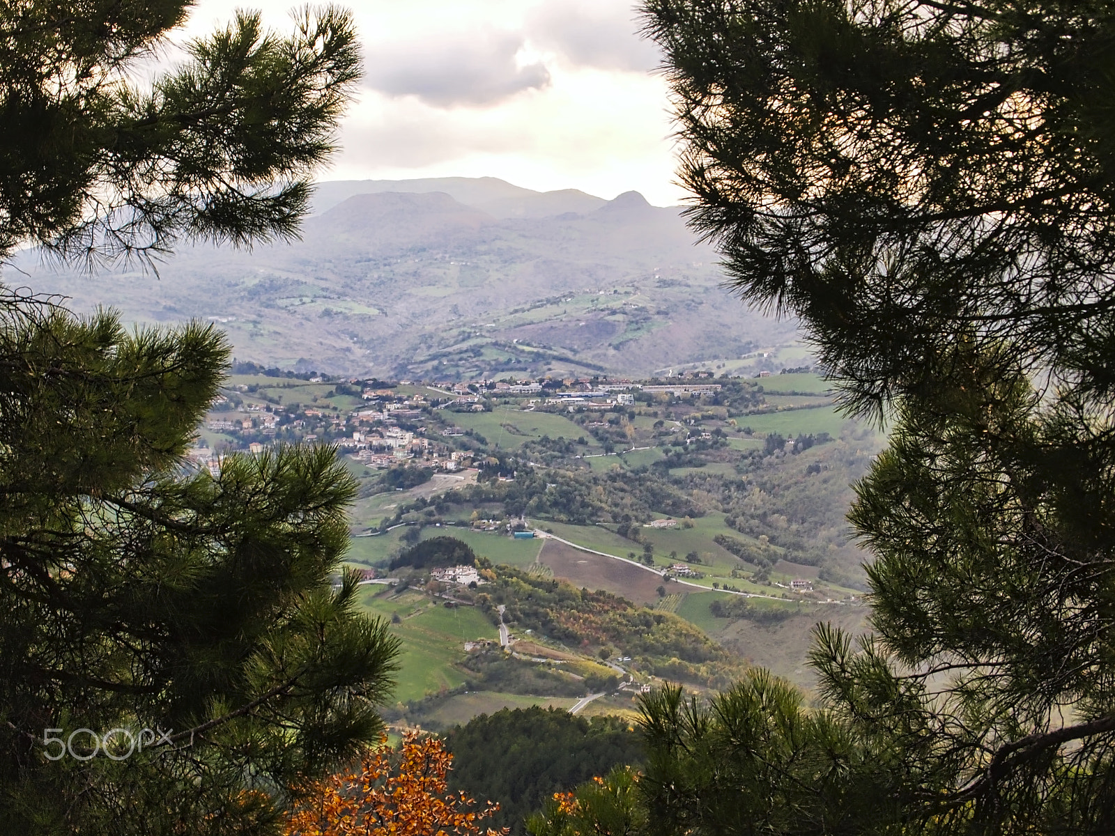 Olympus PEN E-PL1 sample photo. View from san marino photography