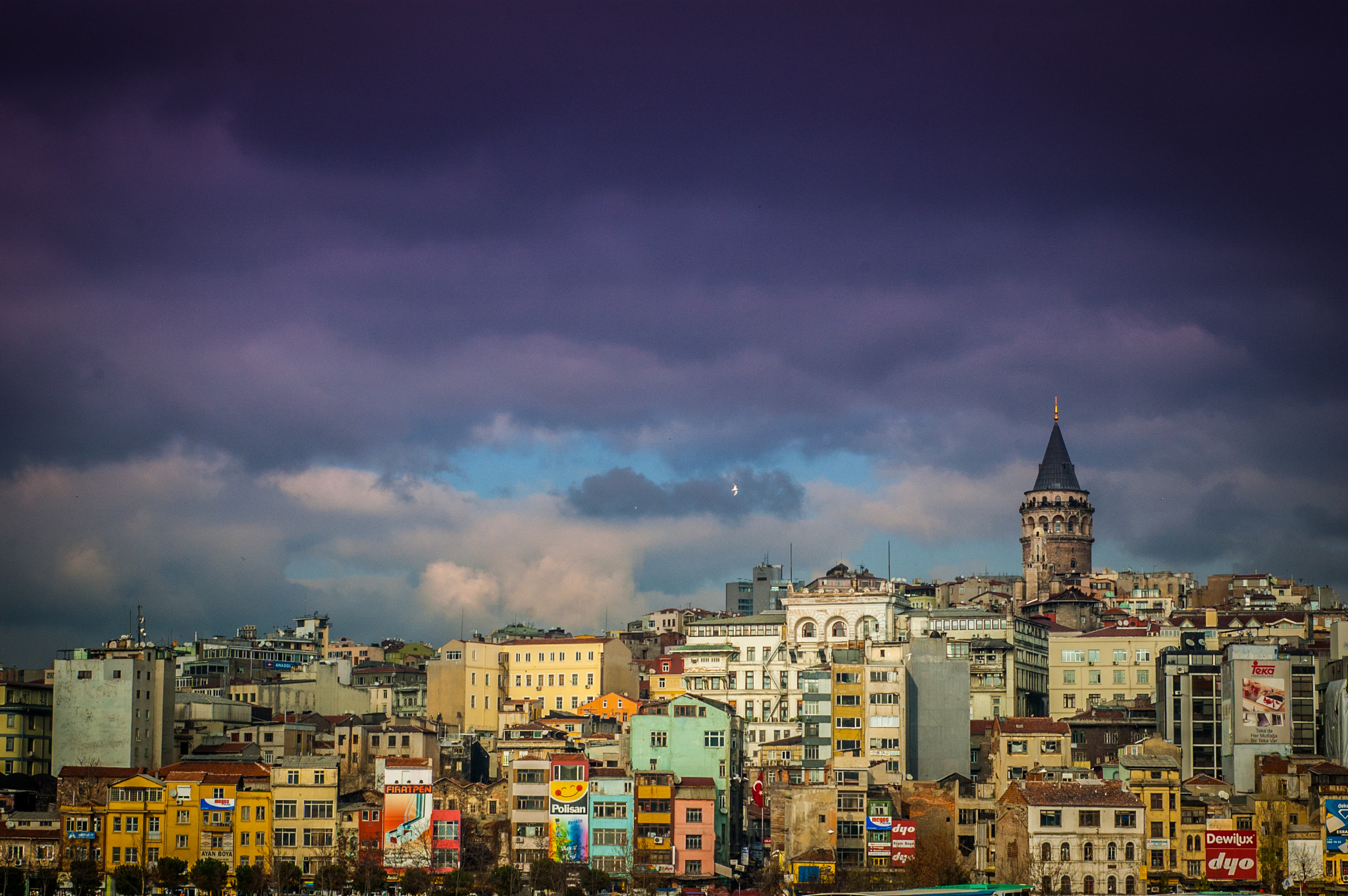 Nikon D70 + Nikon AF Nikkor 50mm F1.8D sample photo. Galata tower photography