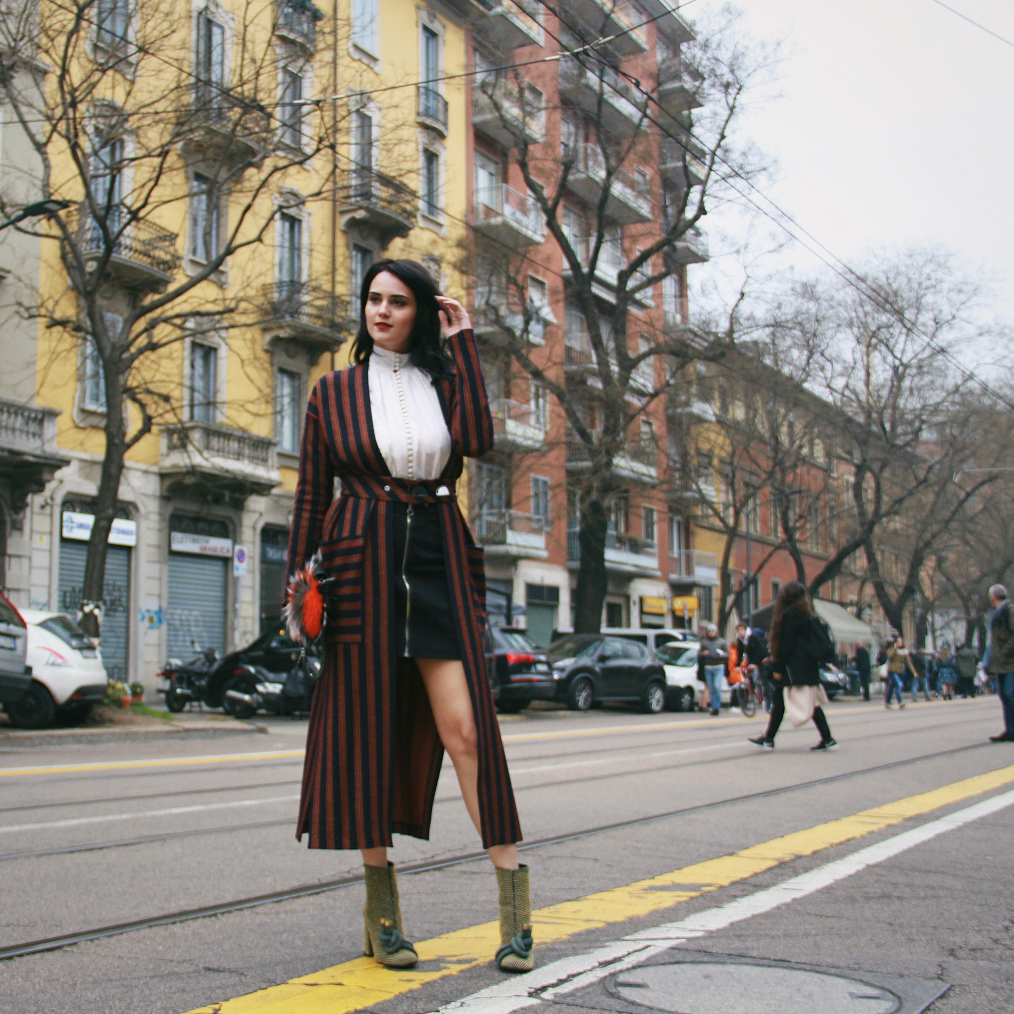 Canon EF-S 18-135mm F3.5-5.6 IS sample photo. Outside fendi fashion show women f/w 2017 photography