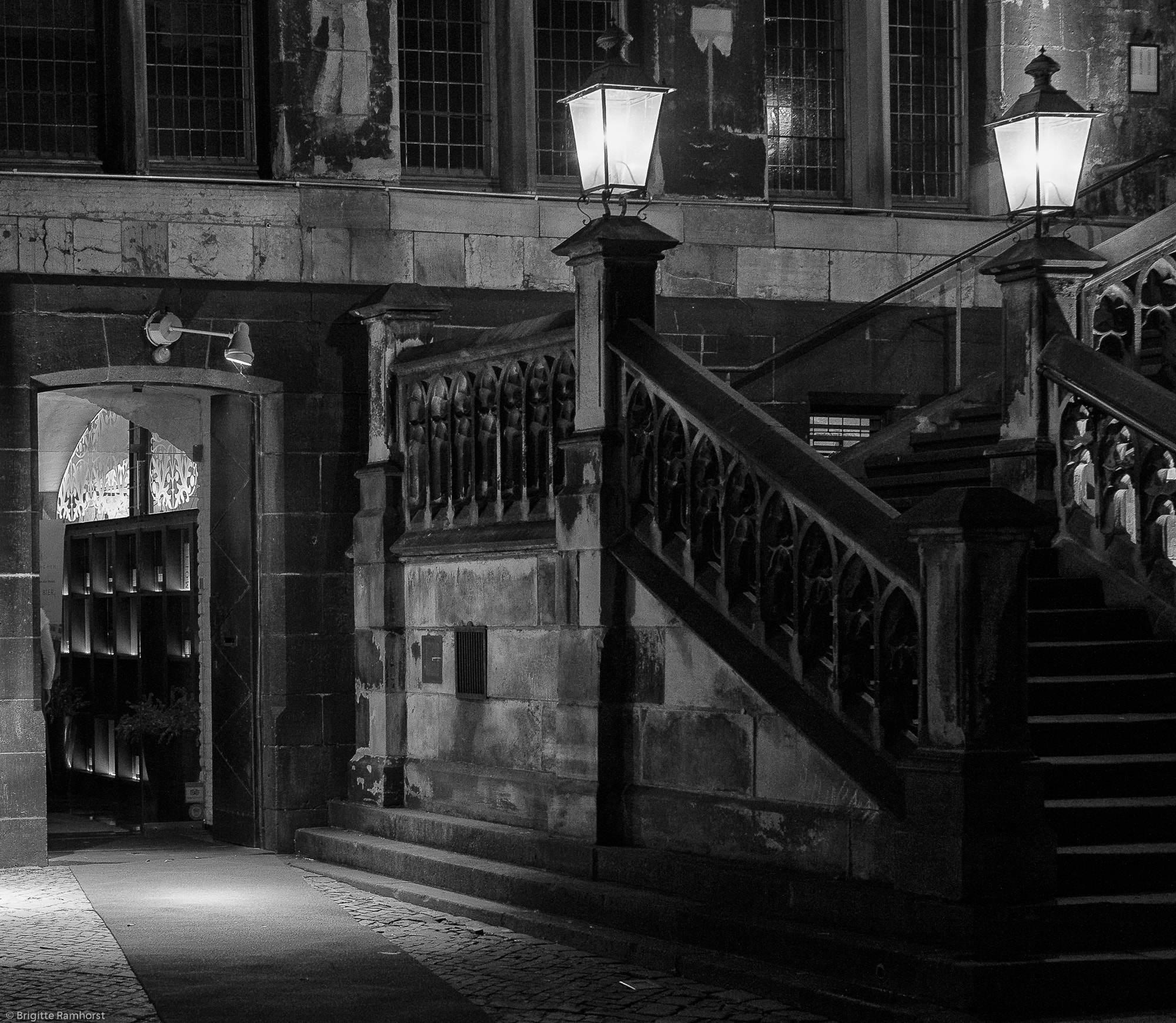Fujifilm X-E2 + Fujifilm XF 35mm F1.4 R sample photo. Last night in aachen ;) photography