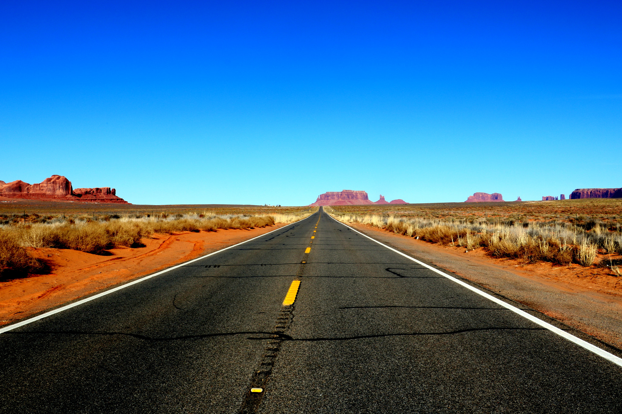 Canon EOS 750D (EOS Rebel T6i / EOS Kiss X8i) sample photo. Road to perdition photography