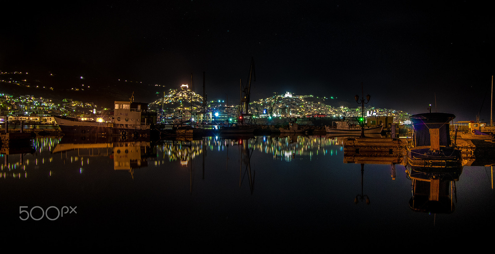 Pentax K-3 II sample photo. Reflections in syros island photography