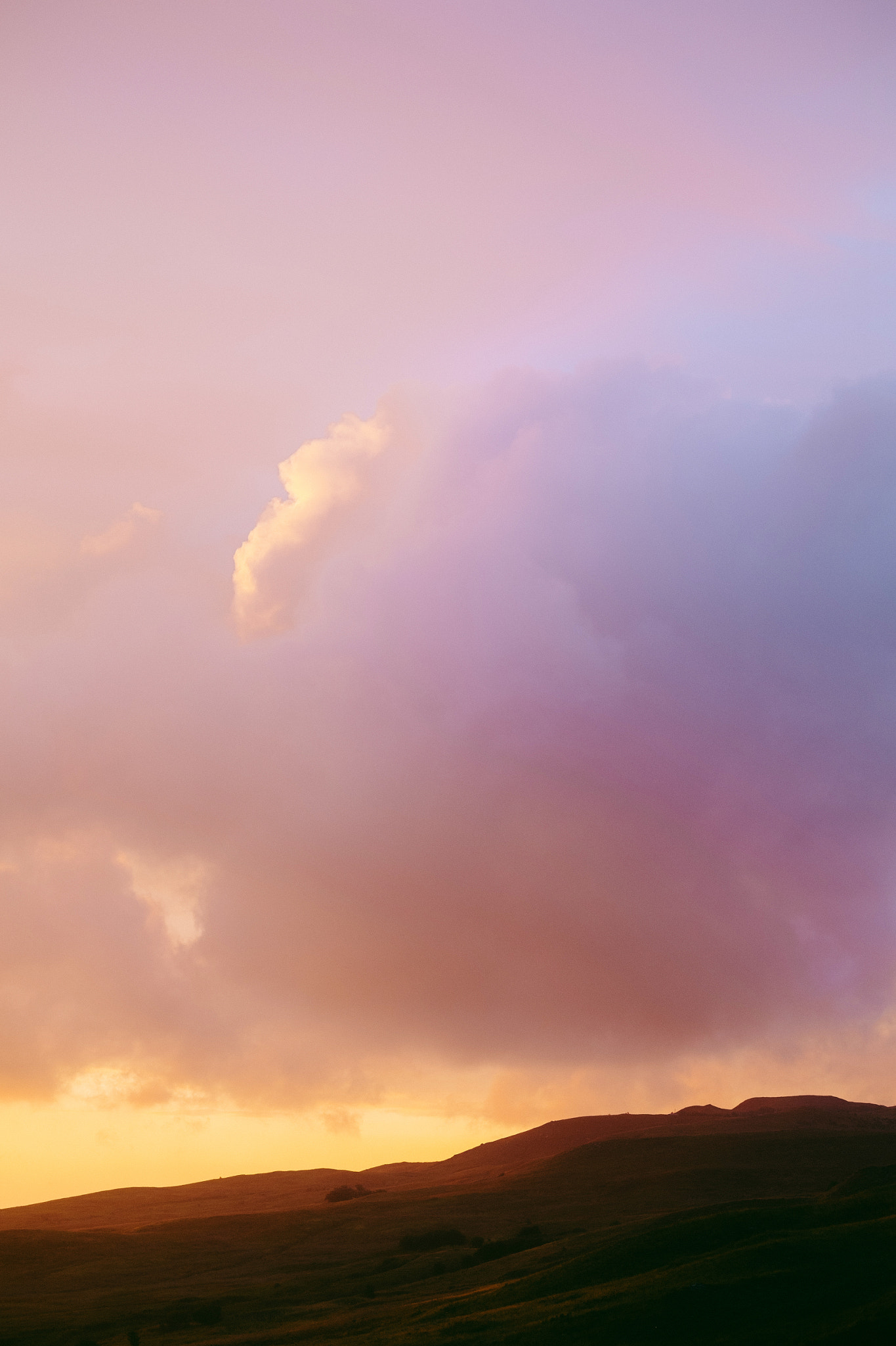 Fujifilm X-E1 + Fujifilm XF 50-140mm F2.8 R LM OIS WR sample photo. Sunset clouds photography