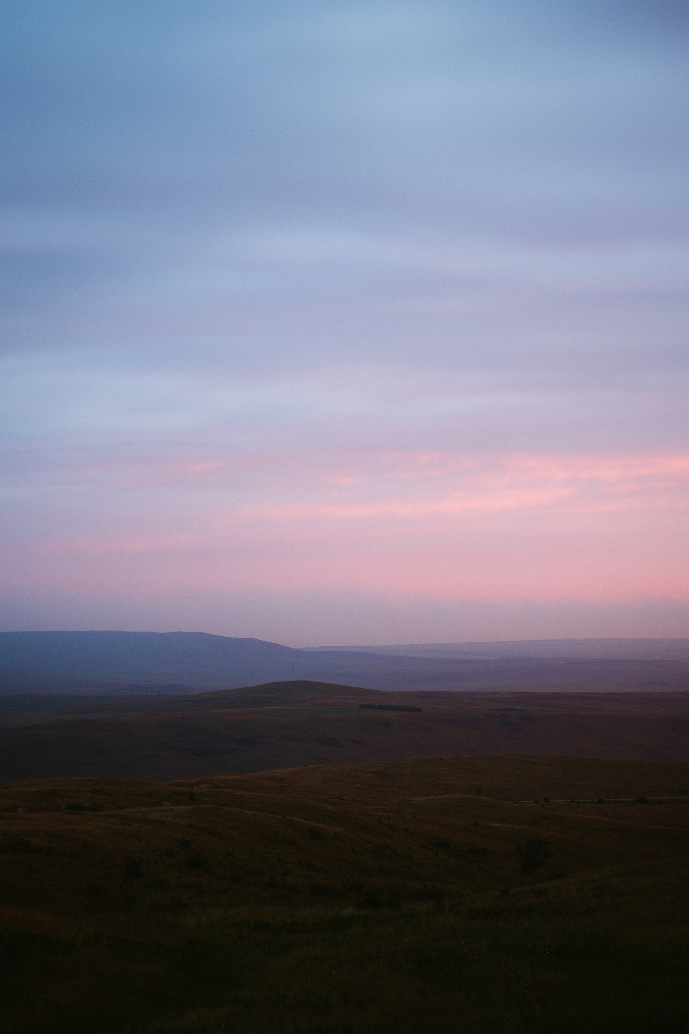 Fujifilm XF 50-140mm F2.8 R LM OIS WR sample photo. Hills photography
