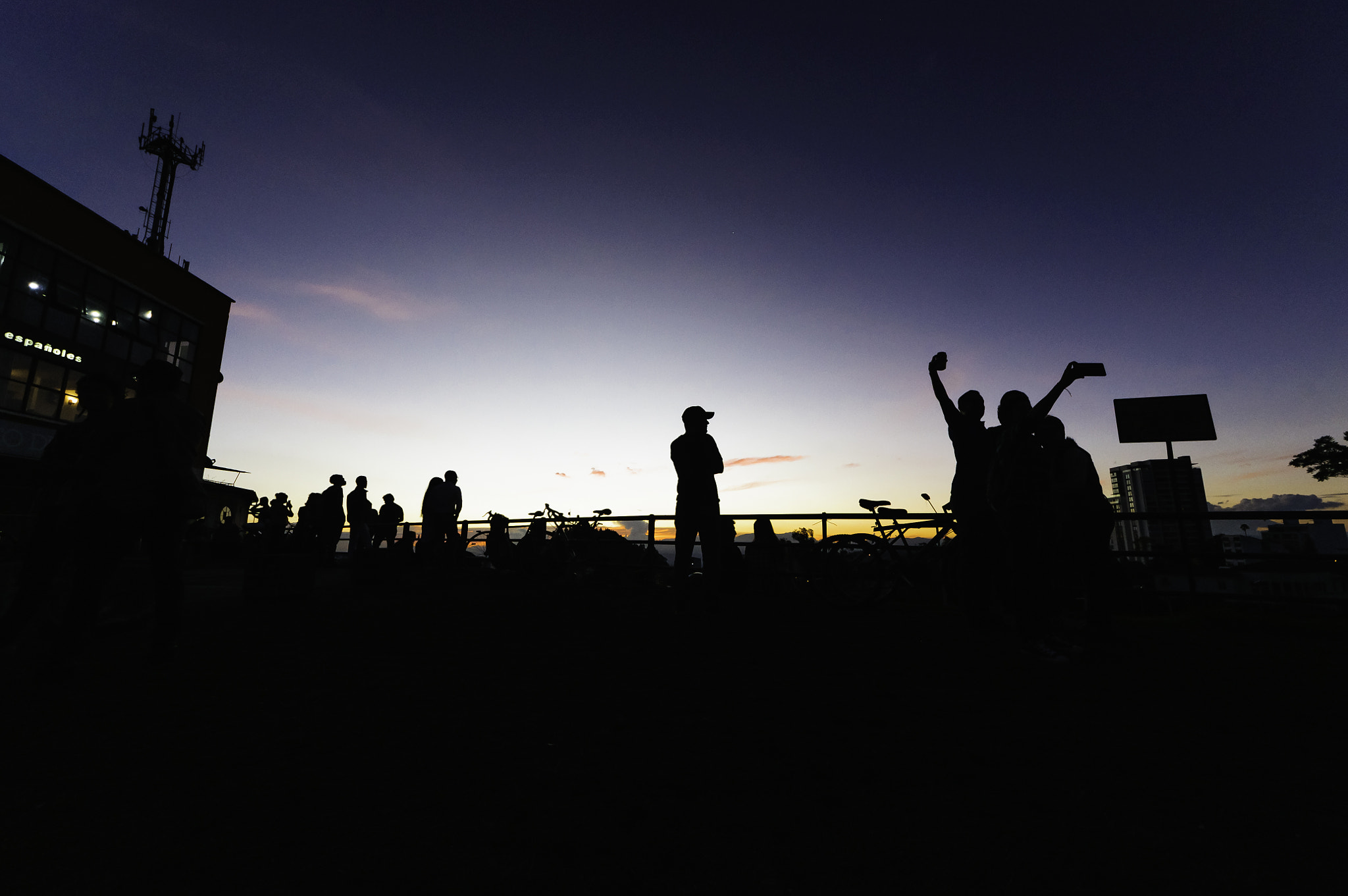Sigma 8-16mm F4.5-5.6 DC HSM sample photo. Selfies y atardeceres photography