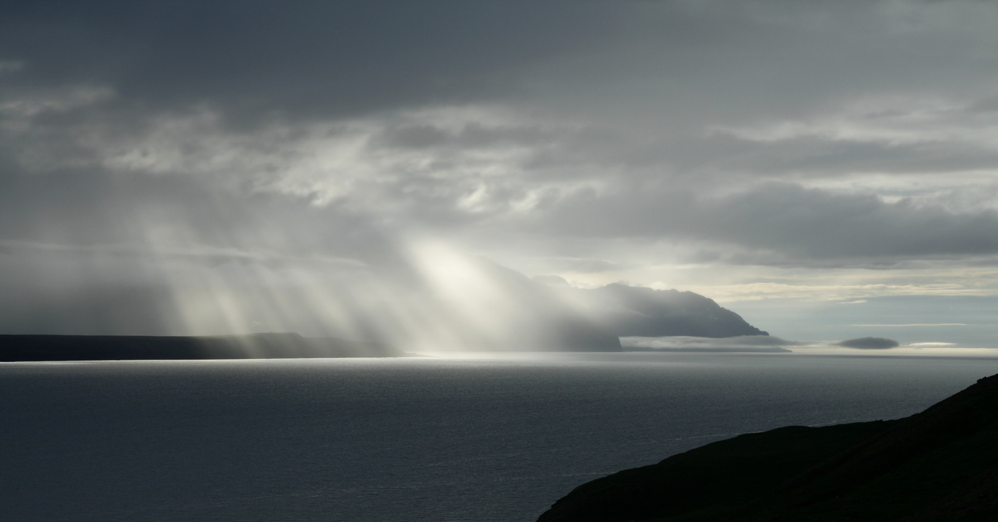 Tamron SP AF 17-50mm F2.8 XR Di II LD Aspherical (IF) sample photo. Eyafjördur photography