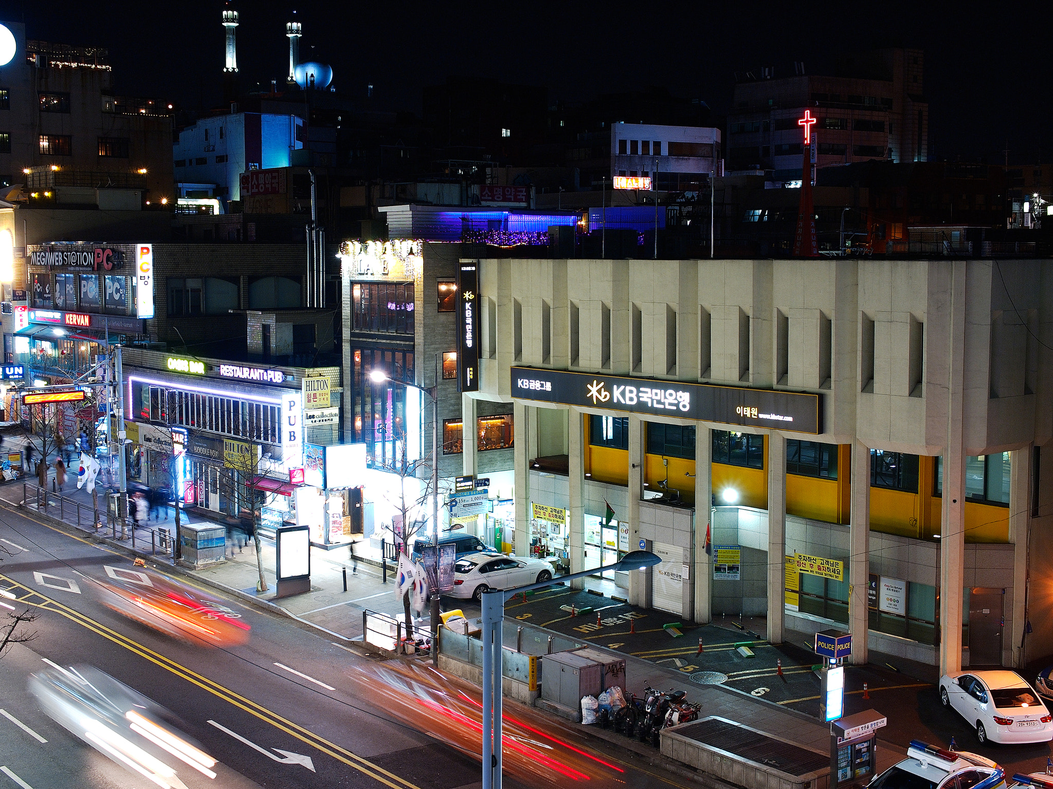 Olympus PEN E-P2 sample photo. Itaewon photography