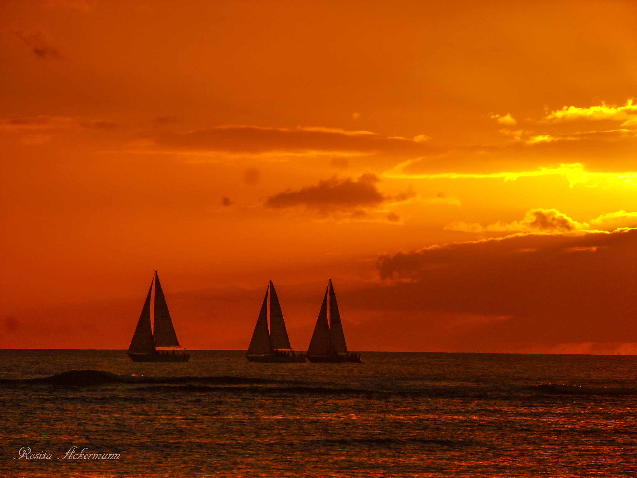 Panasonic Lumix DMC-ZS8 (Lumix DMC-TZ18) sample photo. Honolulu waikiki beach hawaii photography