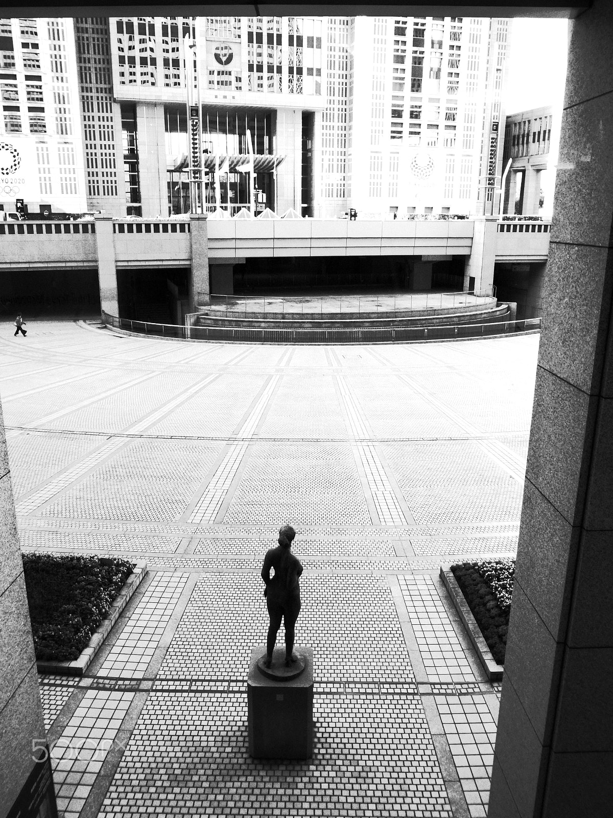 Ricoh GR DIGITAL 4 sample photo. The lonely lady photography
