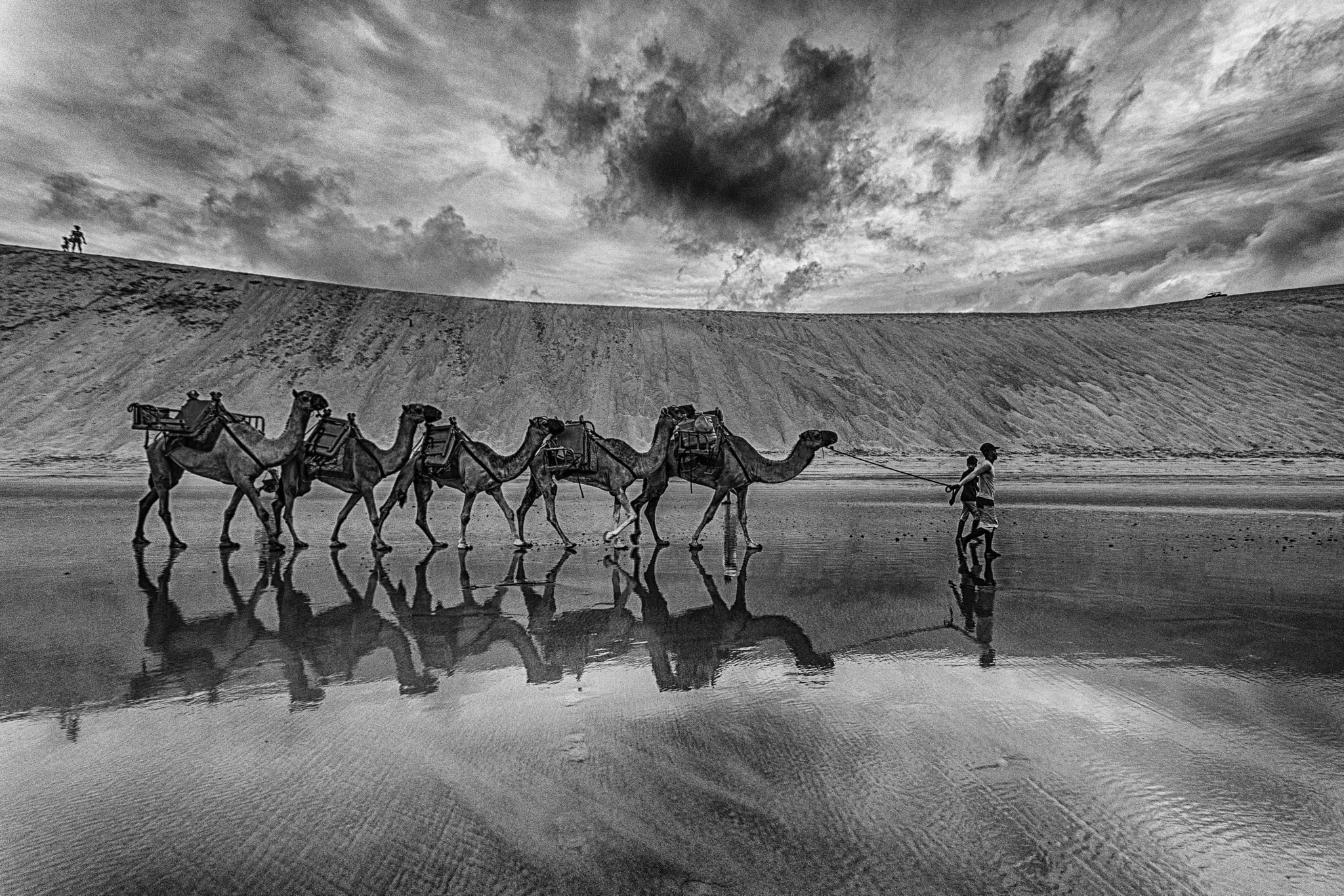 Sigma 10-20mm F4-5.6 EX DC HSM sample photo. Mirror ii photography