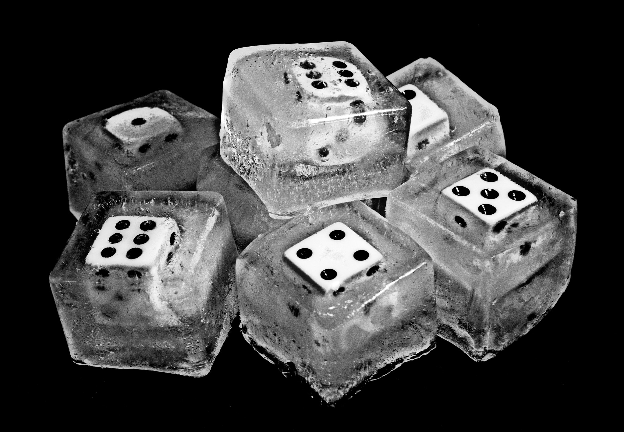 Nikon AF-S DX Micro Nikkor 40mm F2.8 sample photo. Dice cubes.  photography