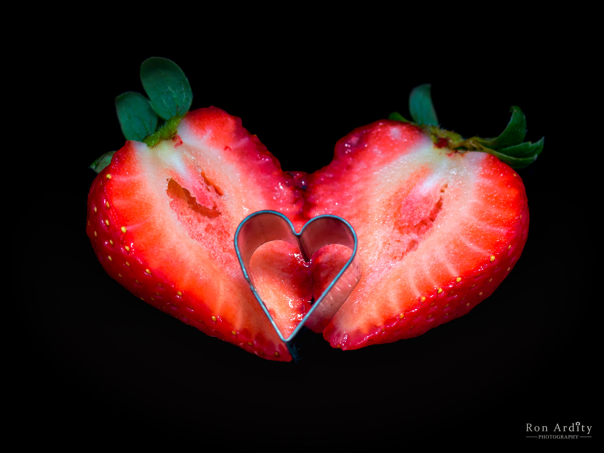Canon EOS 7D Mark II sample photo. Strawberry heart photography