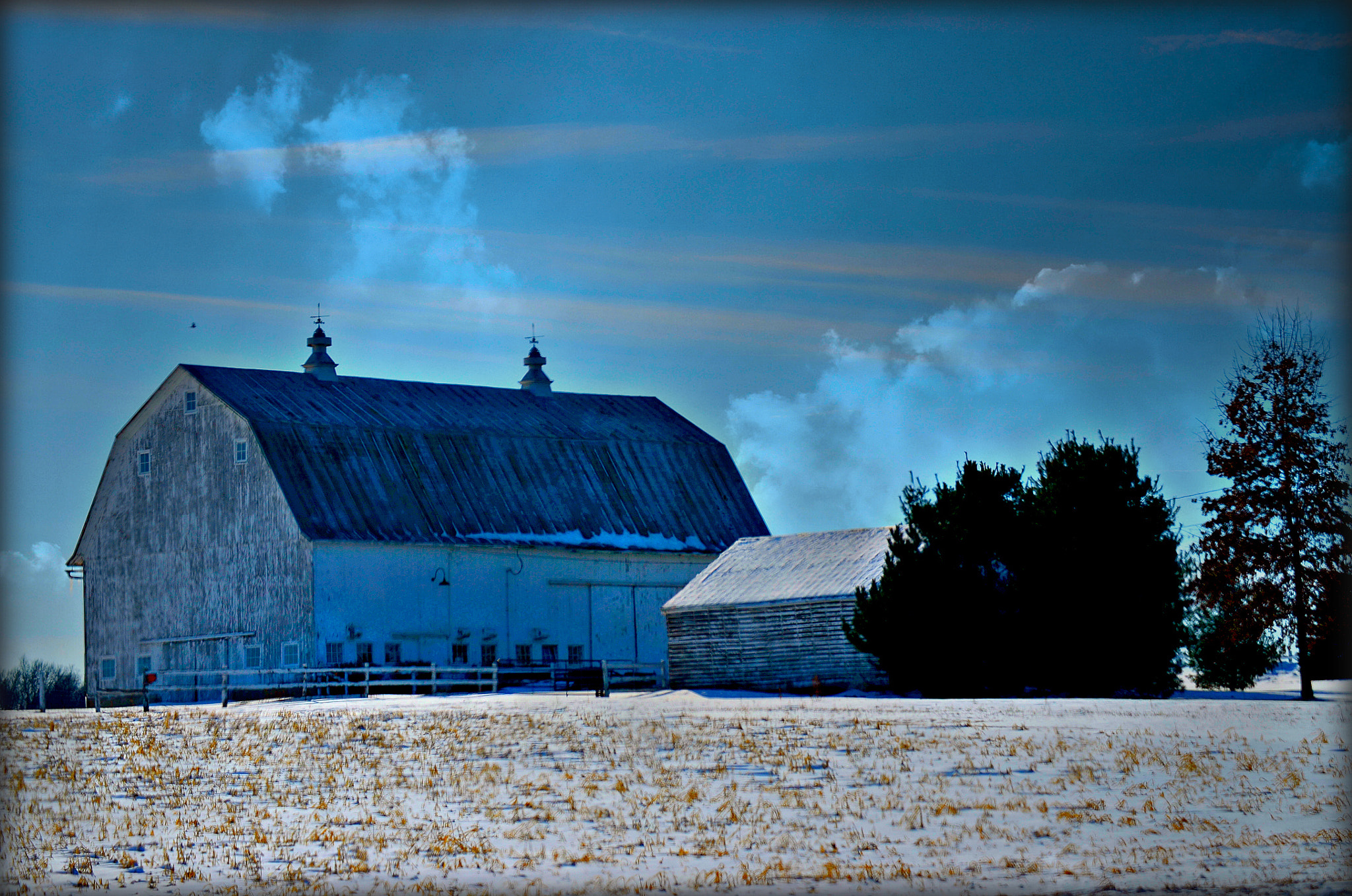 Nikon D5100 sample photo. Cold white barn photography