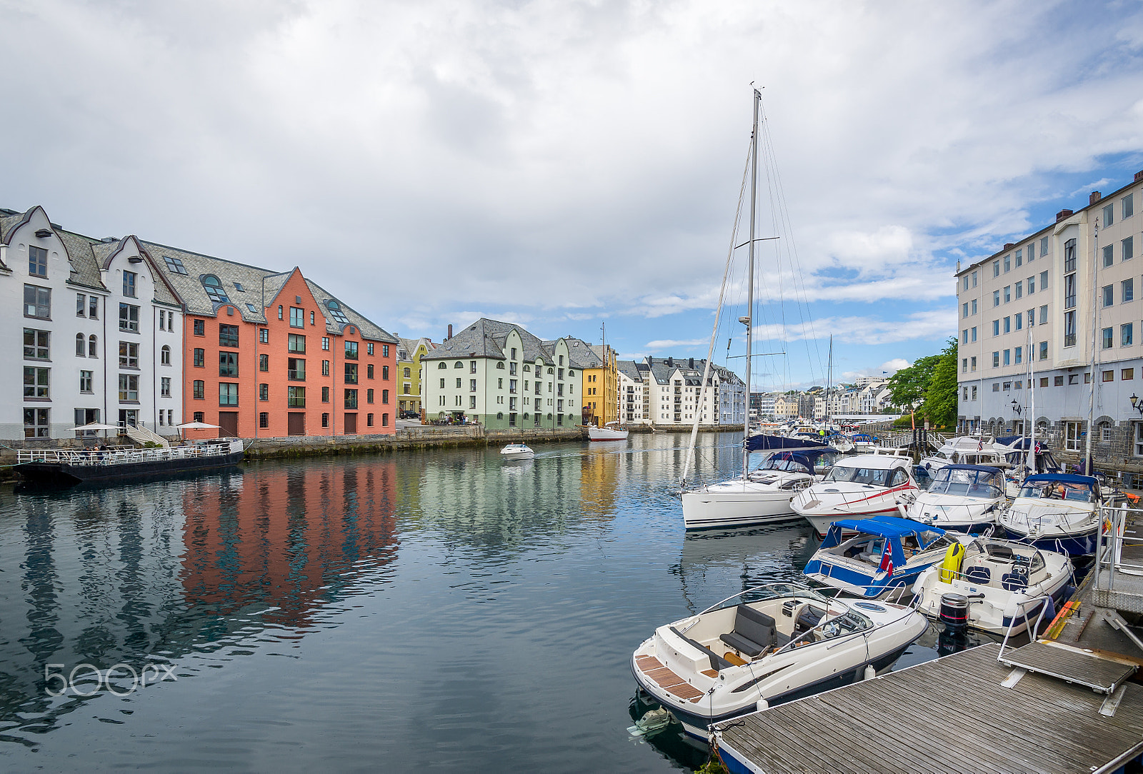Nikon D3S sample photo. Alesund town pier. photography
