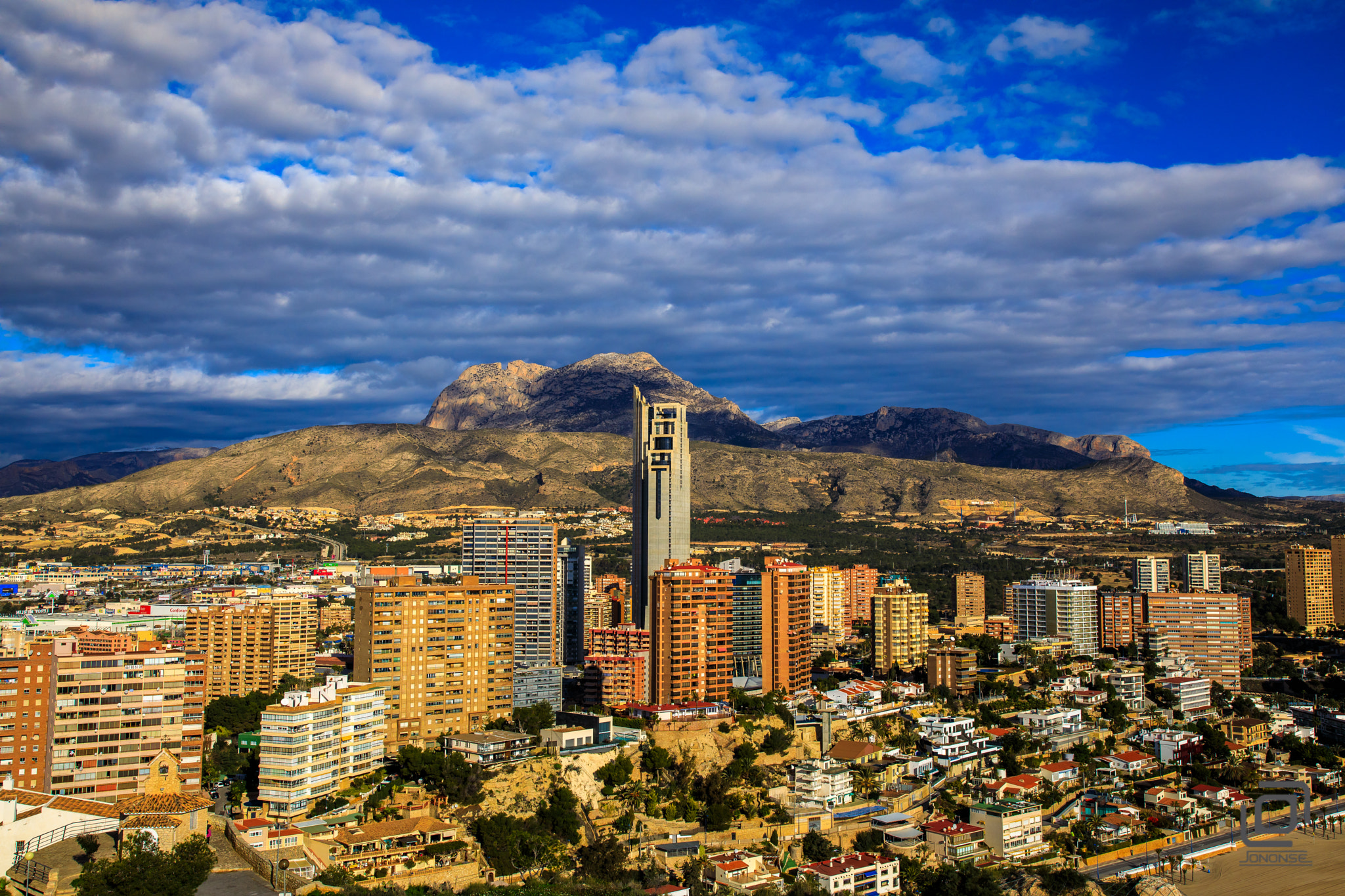 Sigma 24-35mm F2 DG HSM Art sample photo. Benidorm photography