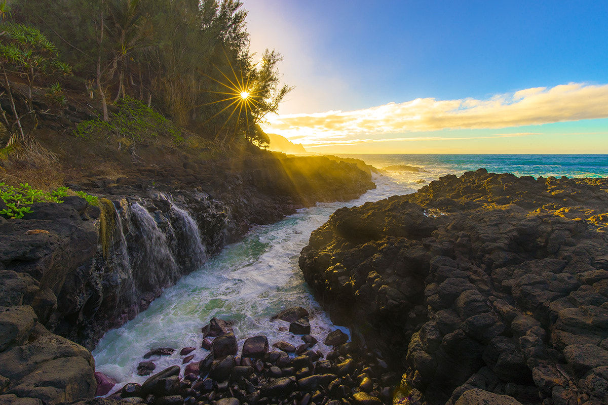 Canon EF 16-35mm F4L IS USM sample photo. Queen's sunset photography