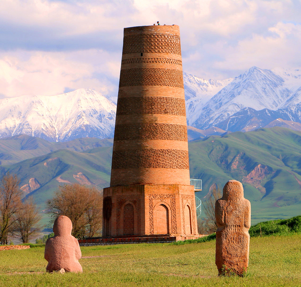 Central Asia (built 10th century) by Hüseyin Satıcıoğlu on 500px.com