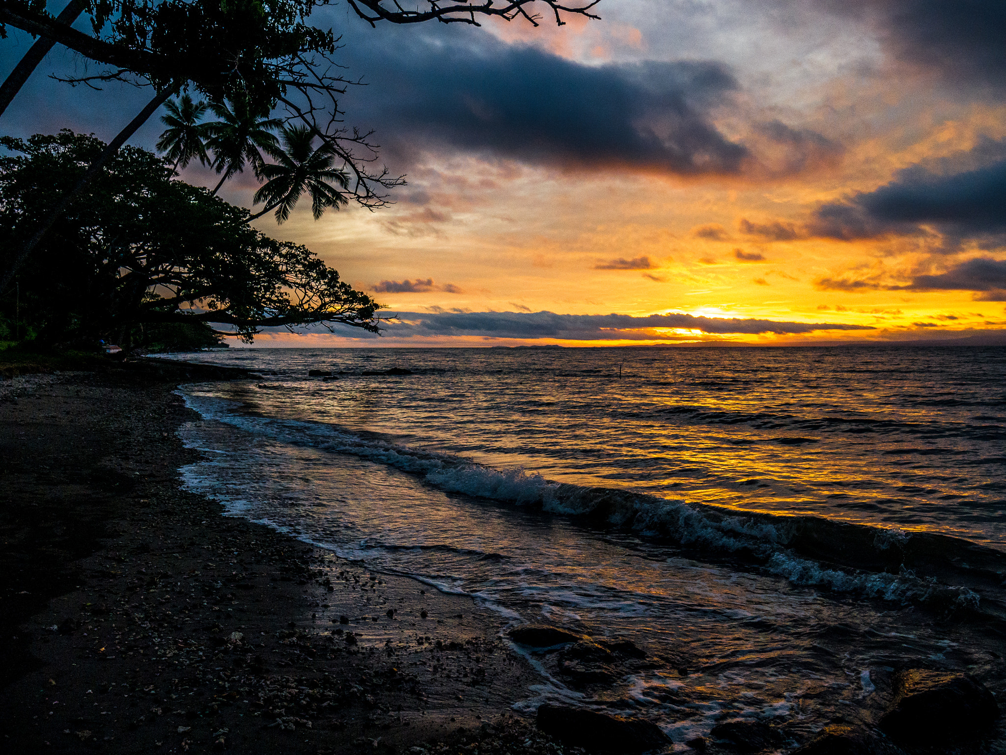Panasonic Lumix DMC-G7 sample photo. Savu sunset photography