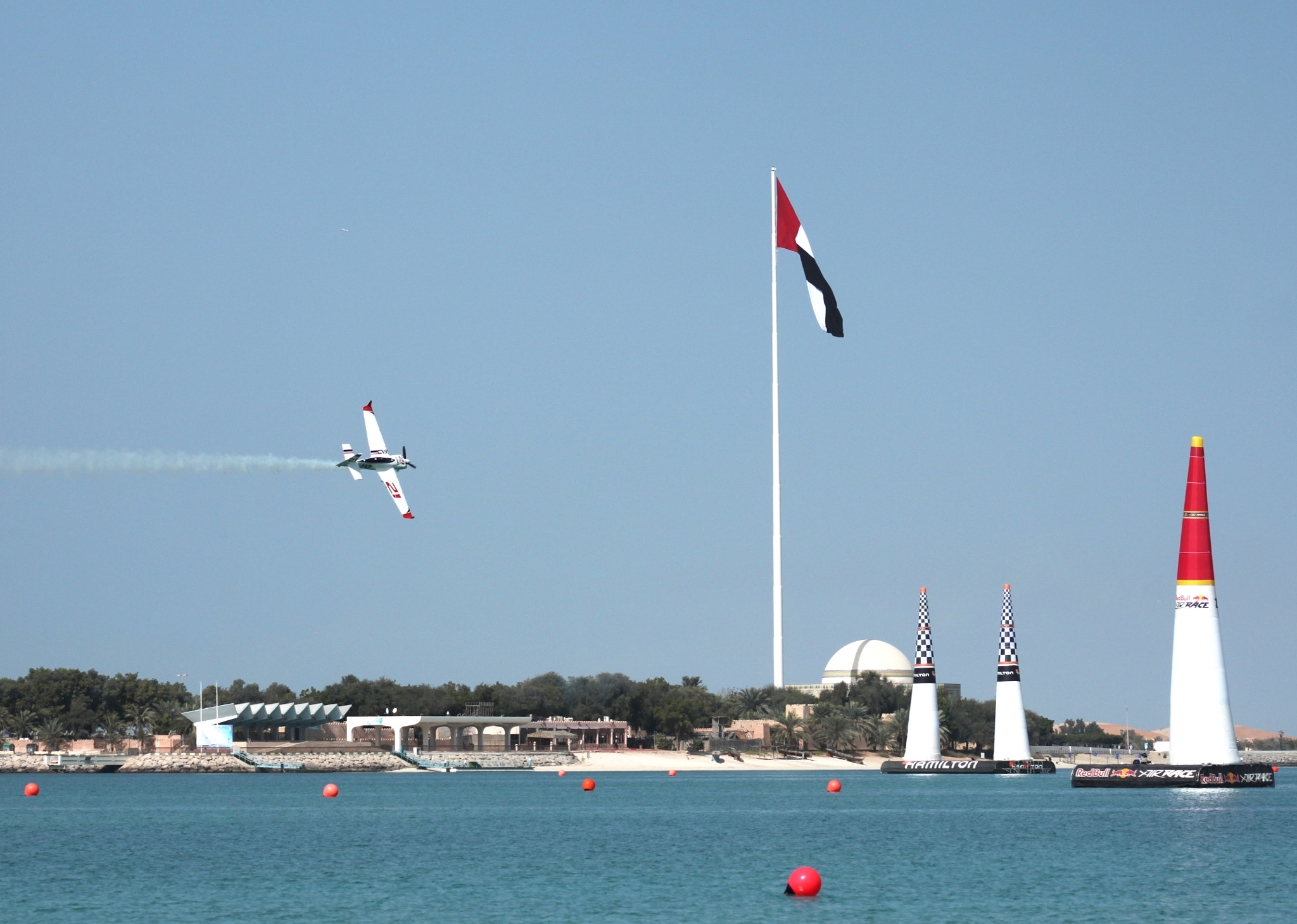 Canon EOS 500D (EOS Rebel T1i / EOS Kiss X3) + EF75-300mm f/4-5.6 sample photo. Race of uae photography