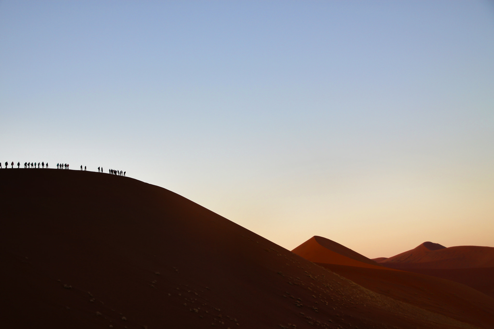 Canon EOS 50D sample photo. Climbing the dunes photography