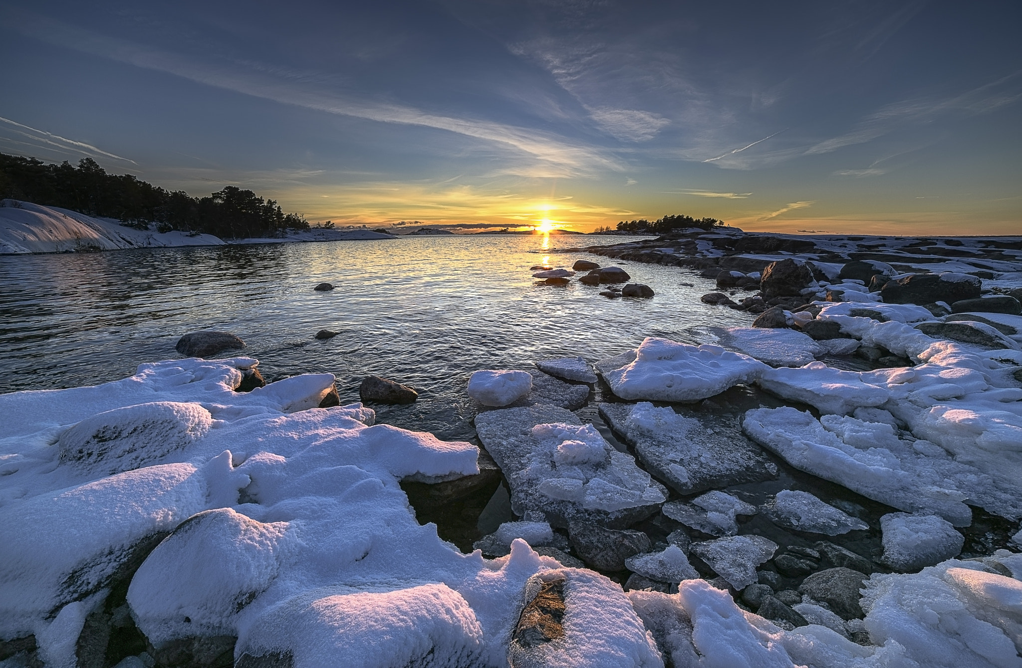 Samyang 14mm F2.8 ED AS IF UMC sample photo. February sunset photography