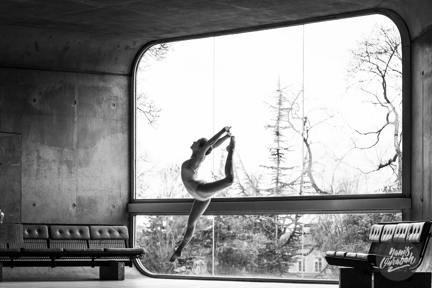 Sigma 70-200mm F2.8 EX DG Macro HSM II sample photo. Dance in lyon, musée gallo-romain by yanis ourabah photography