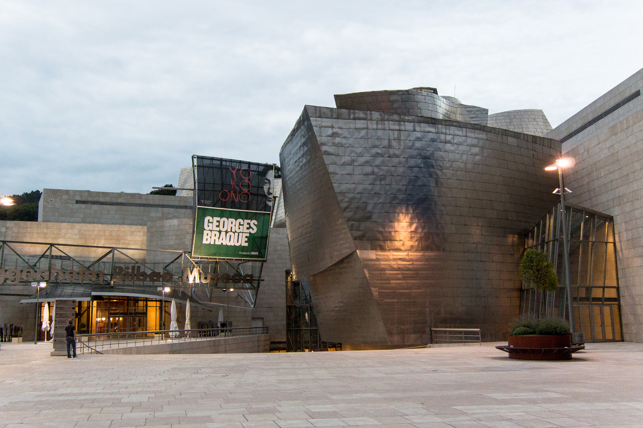 Nikon 1 V2 sample photo. Guggenheim museum, bilbao photography