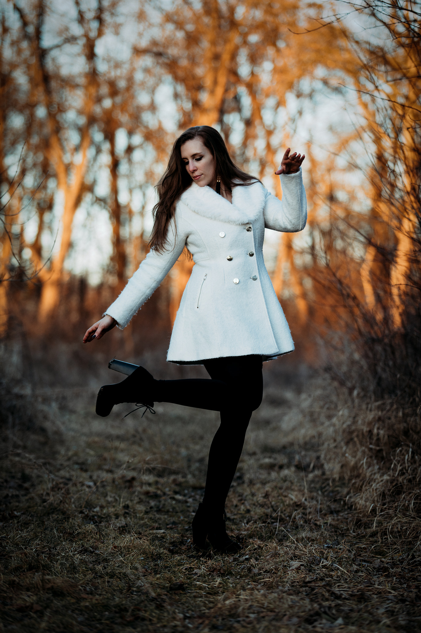 Canon EF 70-200mm F2.8L USM sample photo. Just dance photography