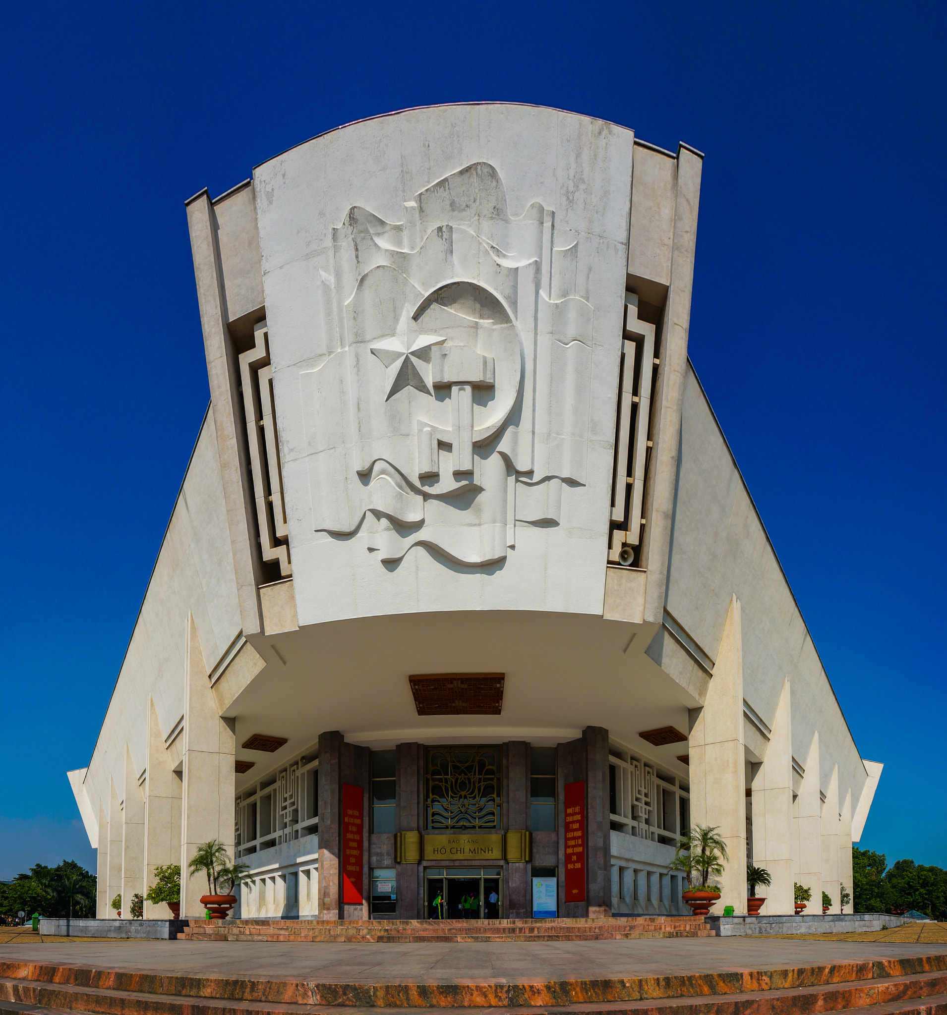 Sony Alpha NEX-6 sample photo. Ho chi minh museum photography