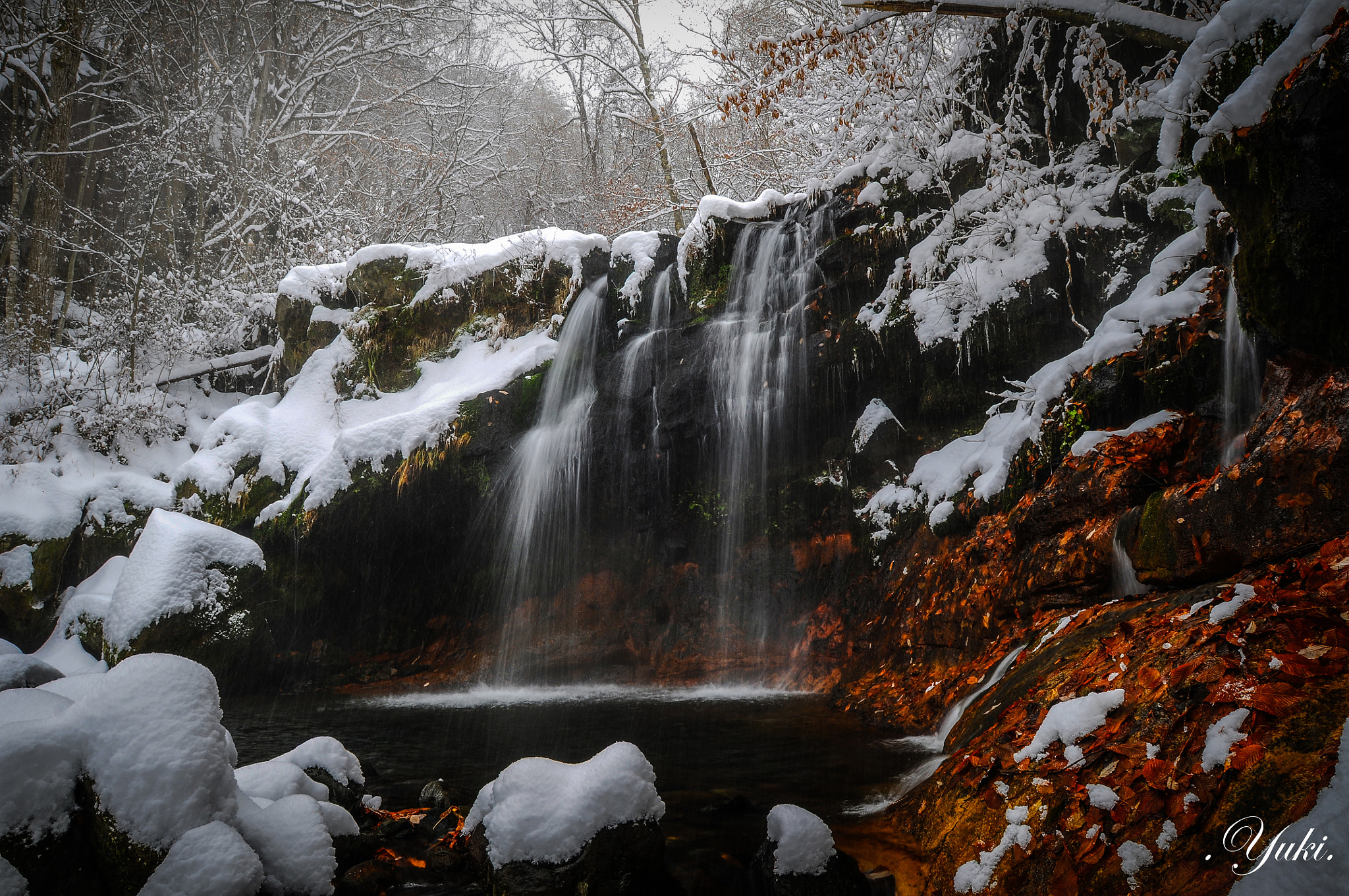 Nikon AF-S Nikkor 17-35mm F2.8D ED-IF sample photo. 水無滝 雪 photography