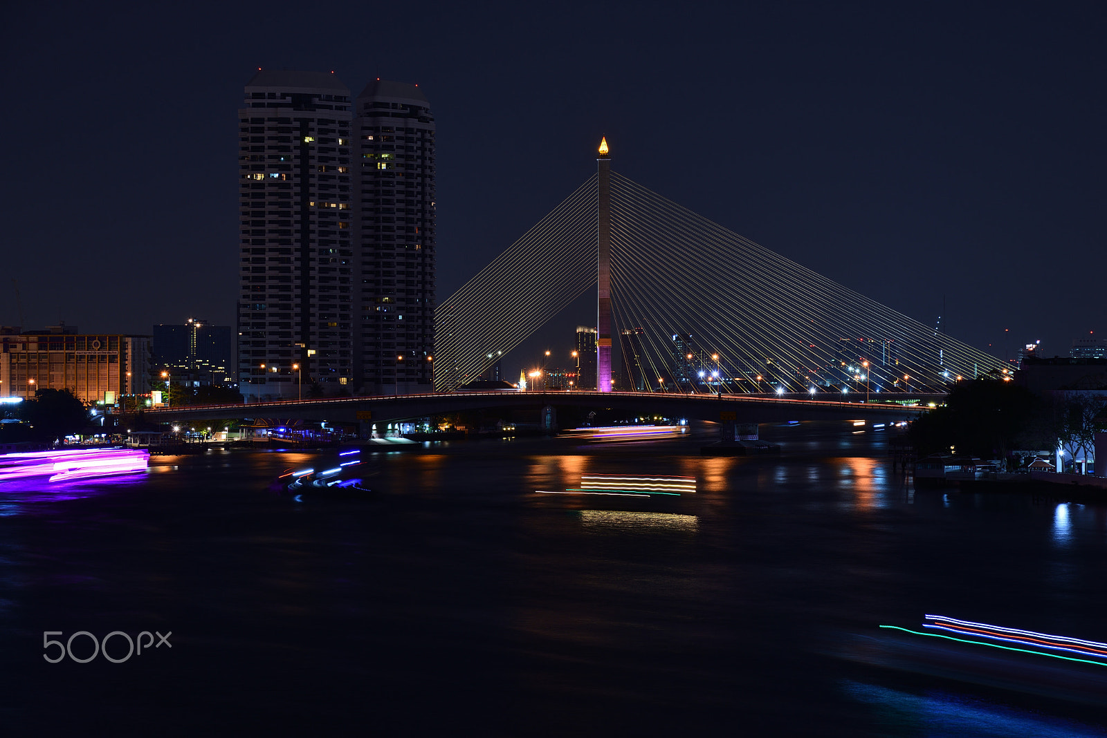 AF Zoom-Nikkor 28-105mm f/3.5-4.5D IF sample photo. Rama viii bridge photography