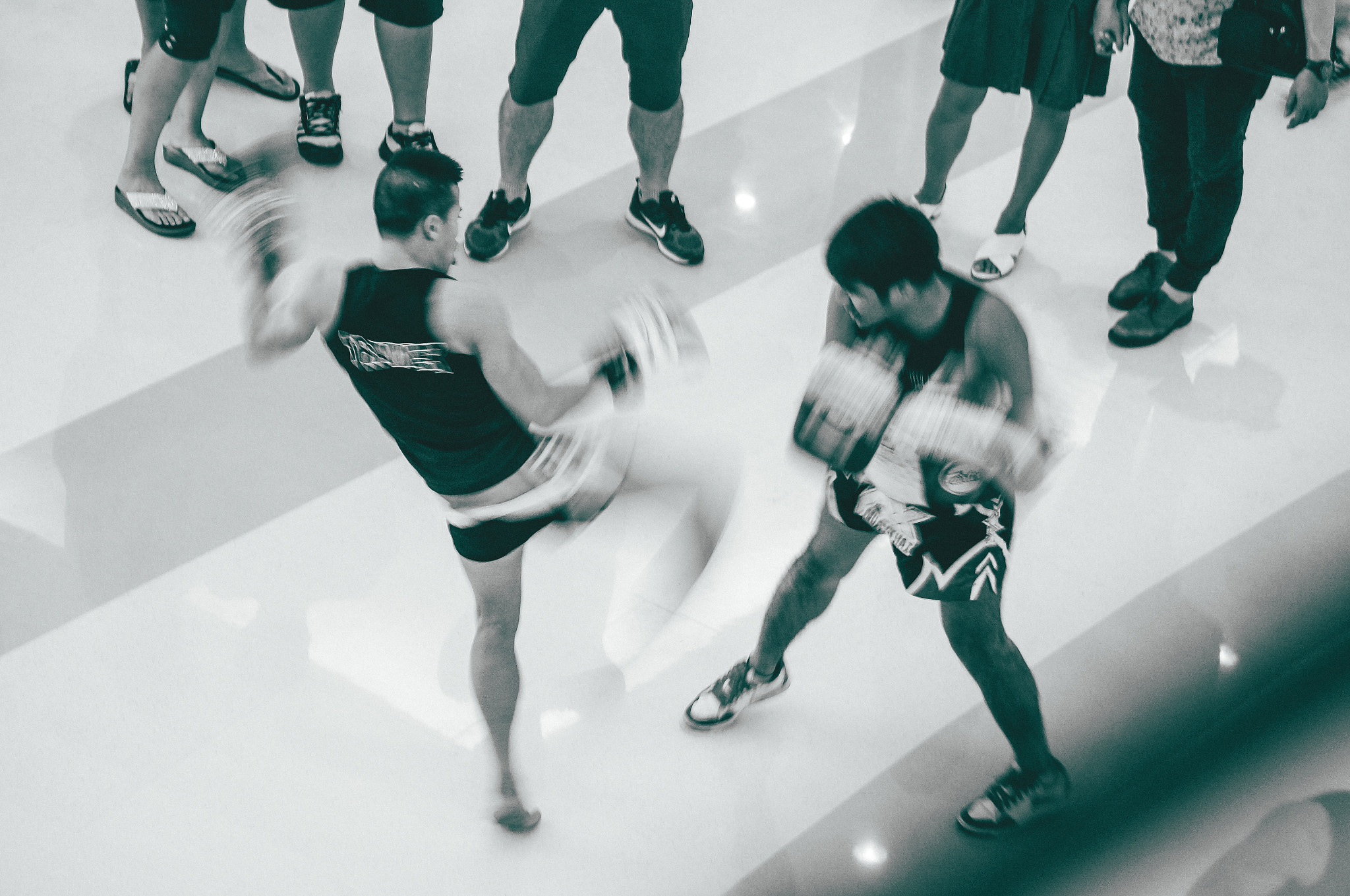 Sony Alpha NEX-5N + Sony E 55-210mm F4.5-6.3 OSS sample photo. Fight photography