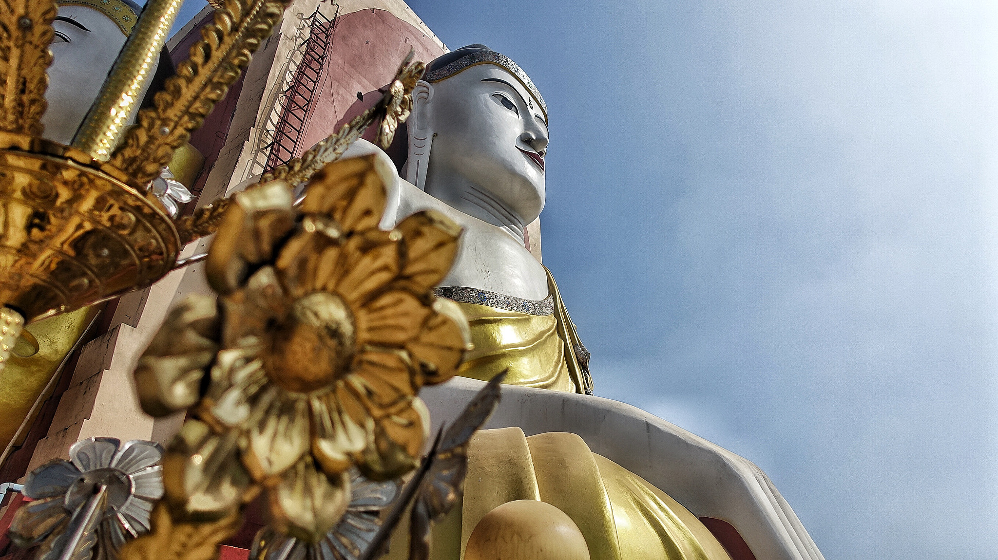 Sony Cyber-shot DSC-RX100 III + Sony 24-70mm F1.8-2.8 sample photo. Icon of buddha photography